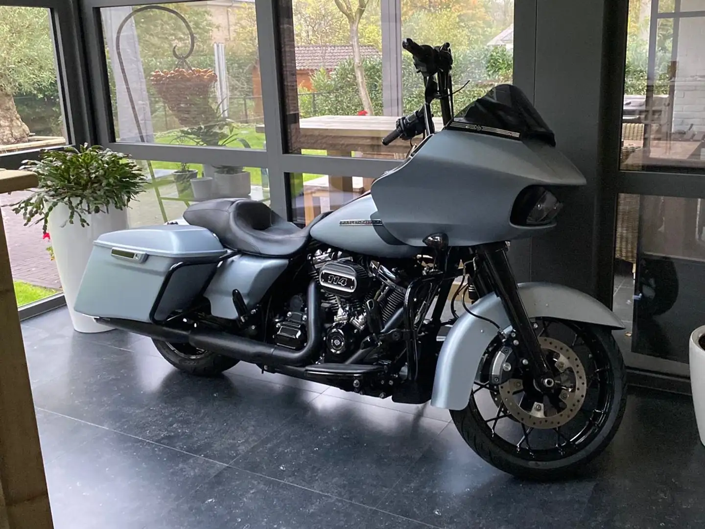 Harley-Davidson Road Glide Silver - 1