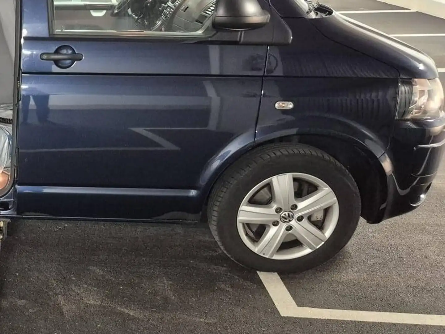 Volkswagen T5 Kombi HD-Kombi LR 2,0 TDI DSG D-PF Blau - 2