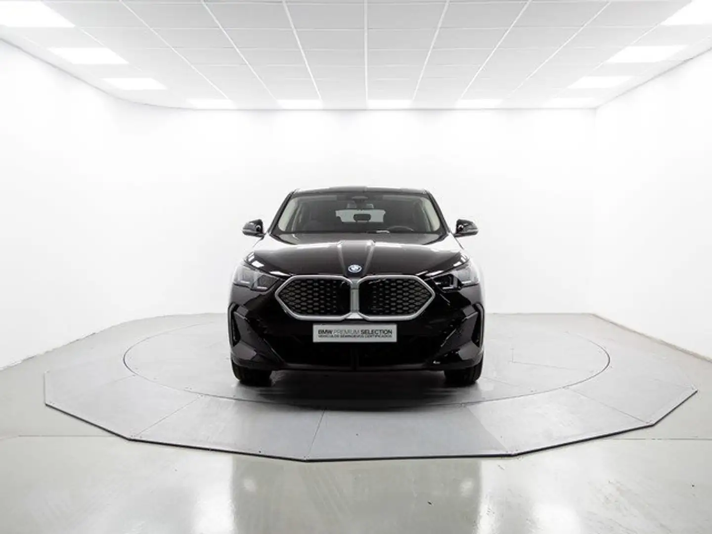 BMW iX2 eDrive20A Negro - 2