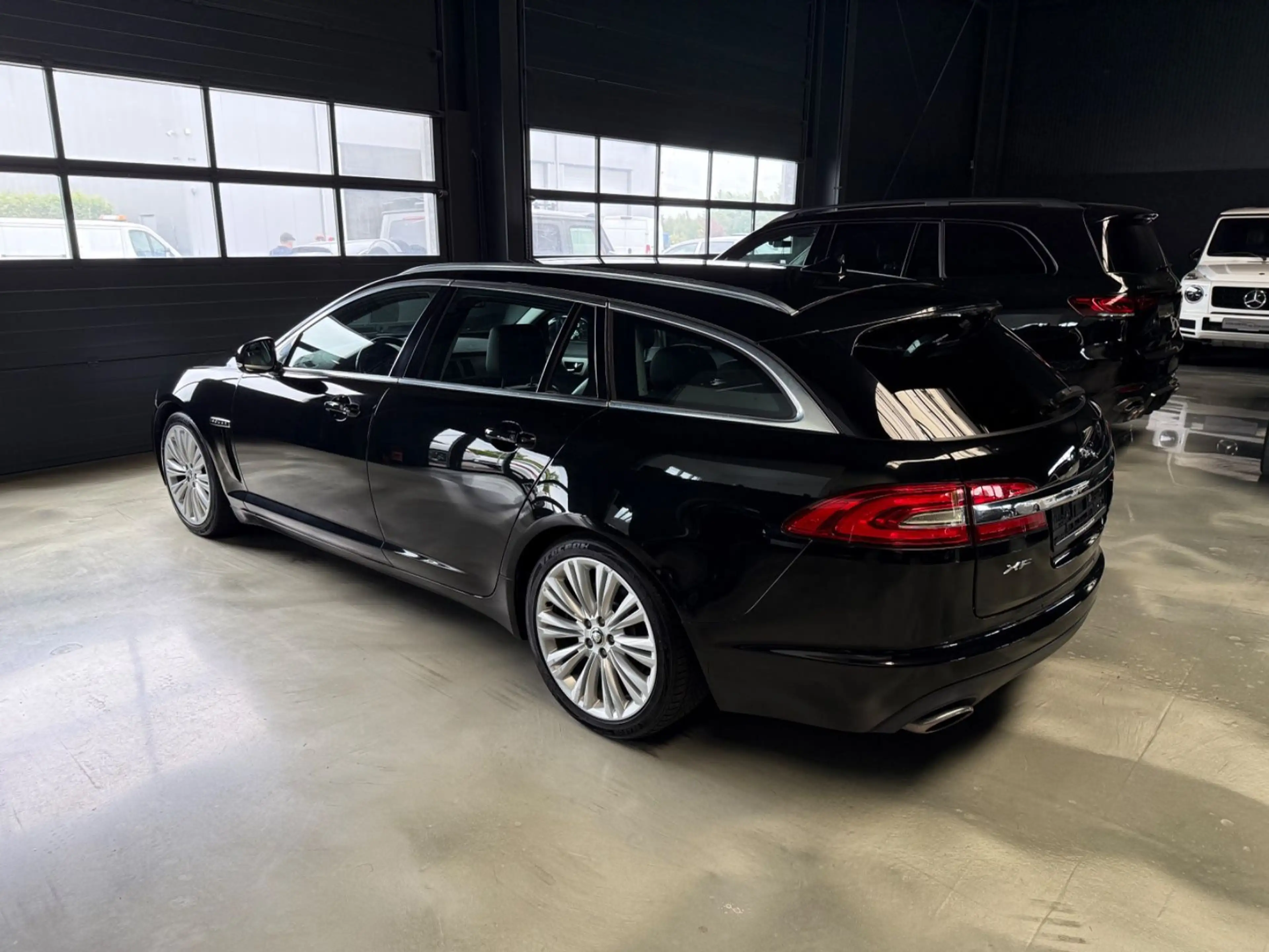 Jaguar XF S SPORTBRAKE SITZBELÜFTUNG/19"/MERIDIA — photo 5