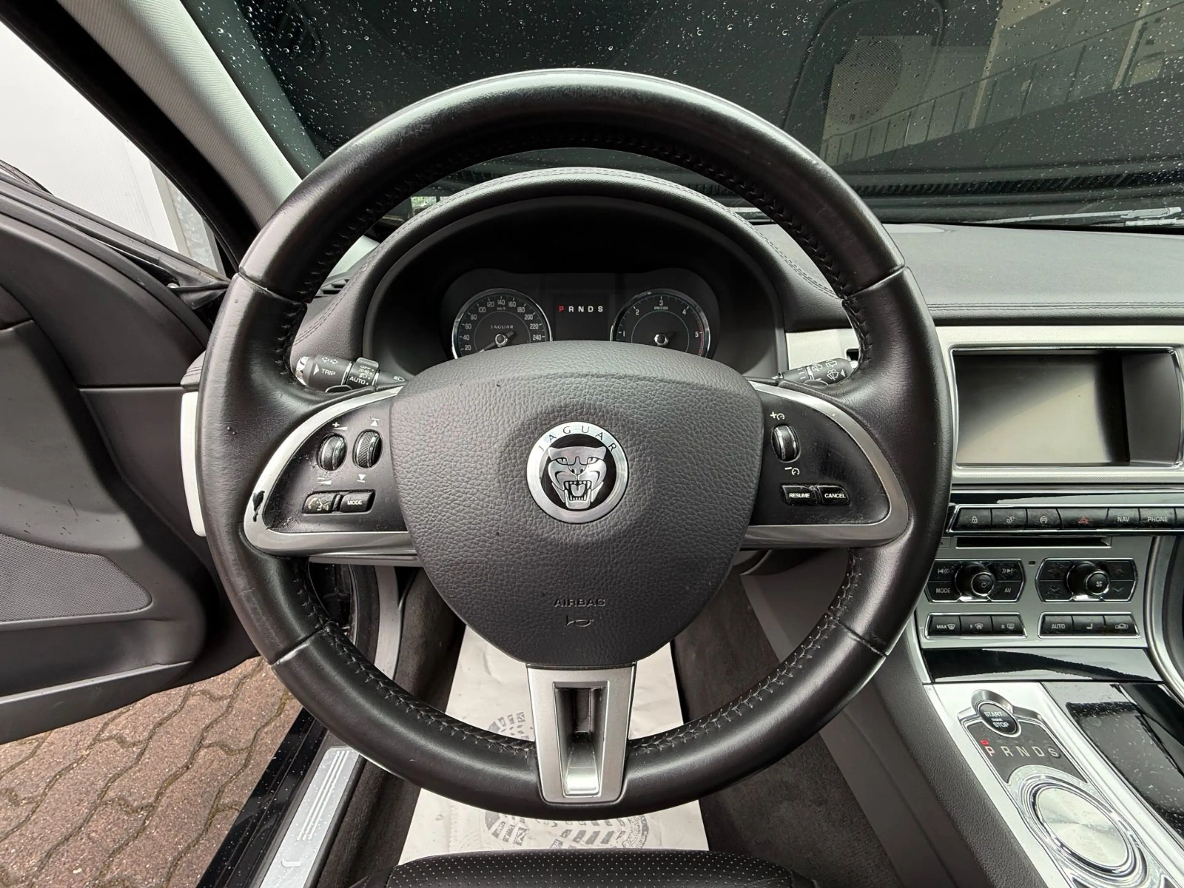 Jaguar XF S SPORTBRAKE SITZBELÜFTUNG/19"/MERIDIA — photo 13