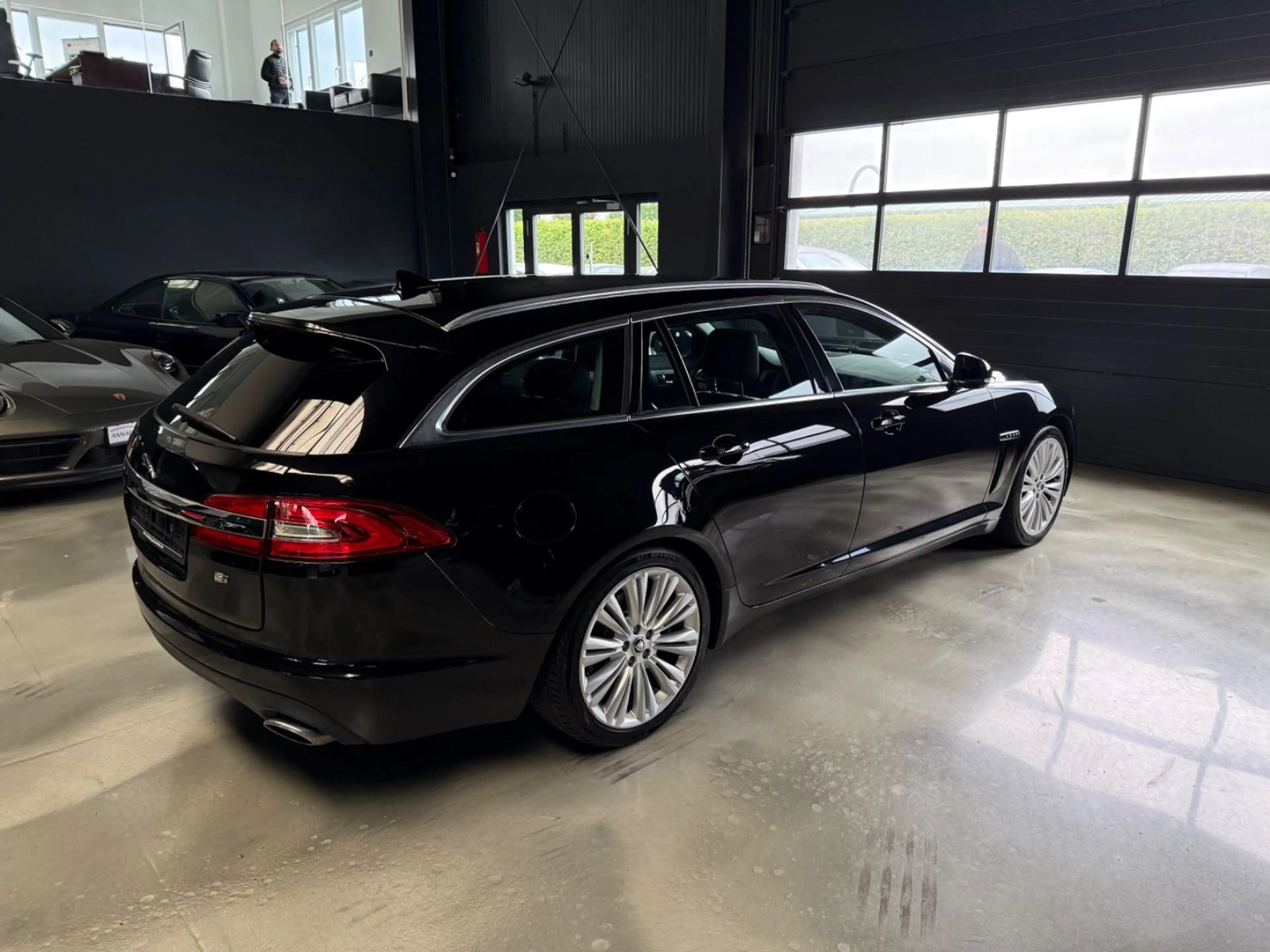 Jaguar XF S SPORTBRAKE SITZBELÜFTUNG/19"/MERIDIA — photo 4