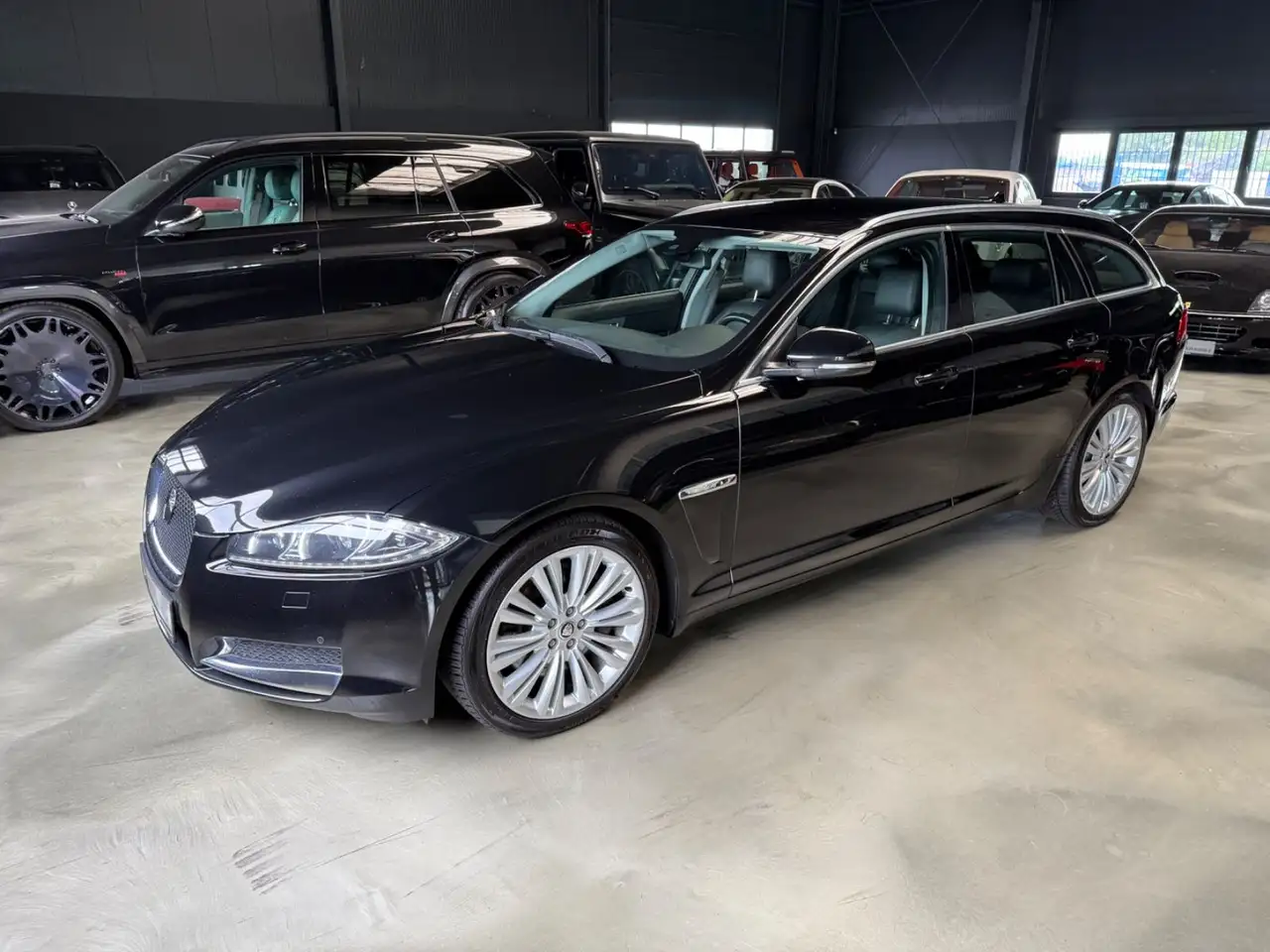 Jaguar XF