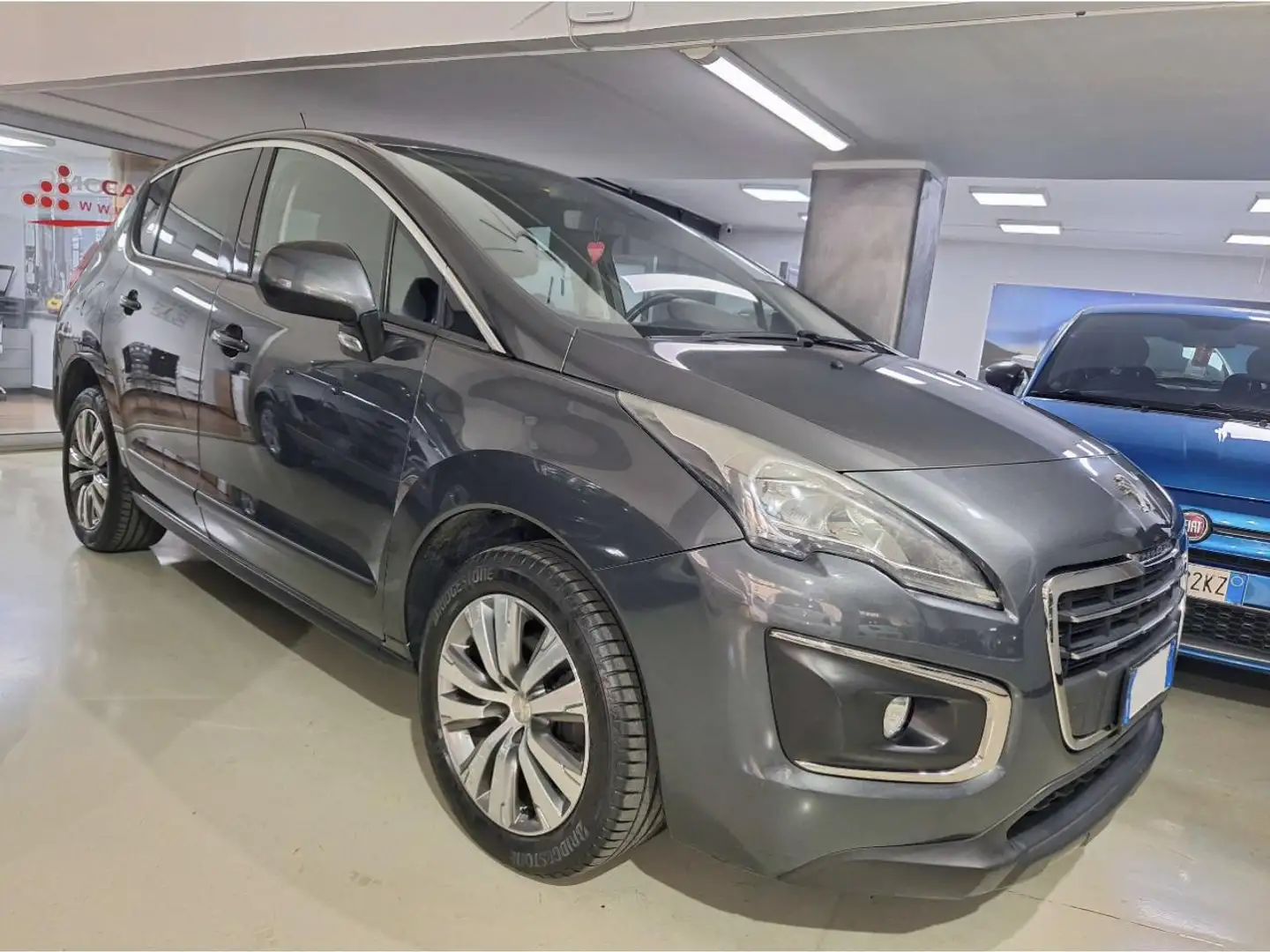 Peugeot 3008 1.6 BlueHDi S\u0026S - 120 - BV EAT6 Allure PHASE 2 Gris - 1
