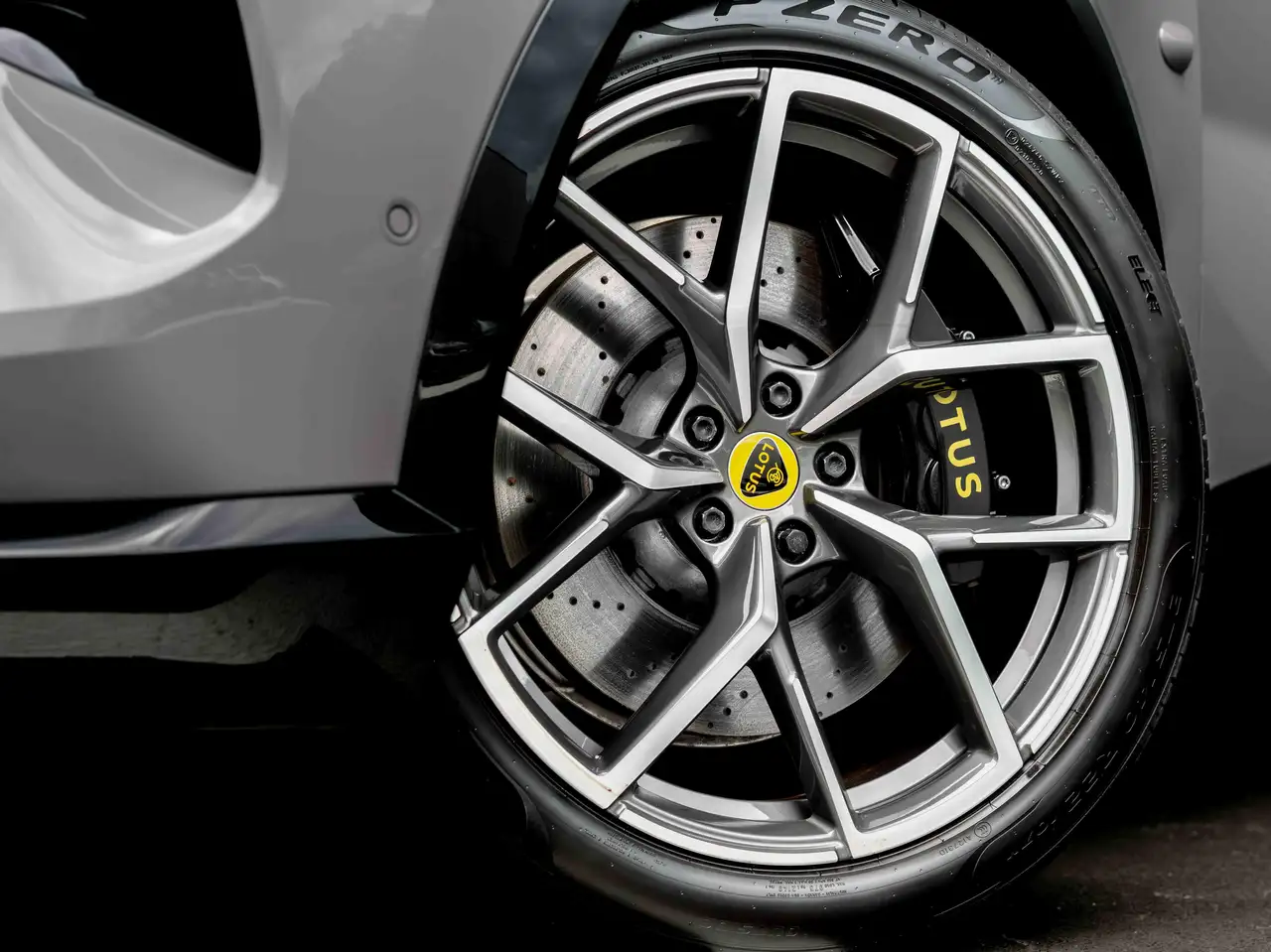 Lotus Eletre 2023
