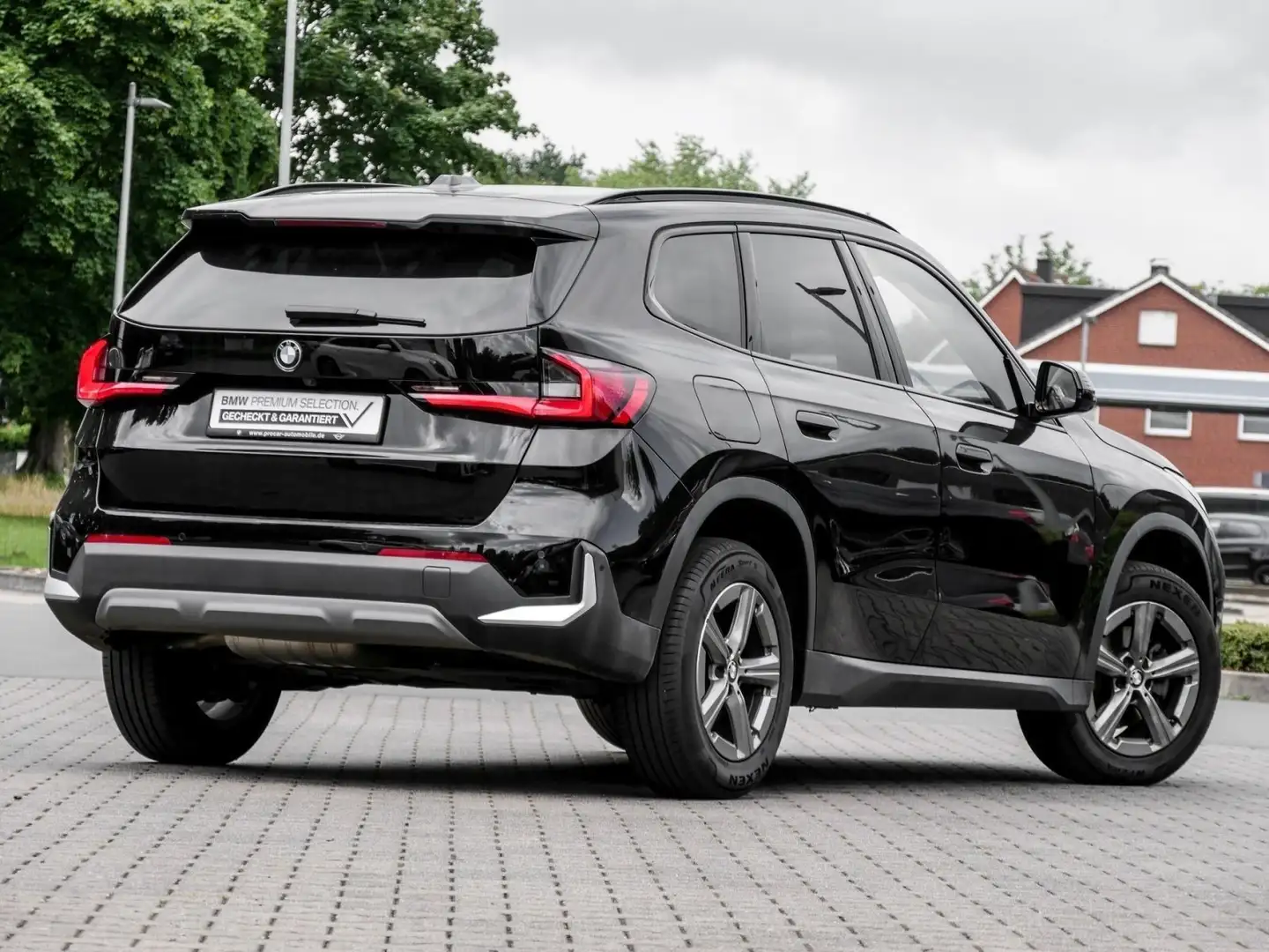 BMW X1 sDrive18d HUD ACC RFK NAVI LED Sound Syst. Negro - 2