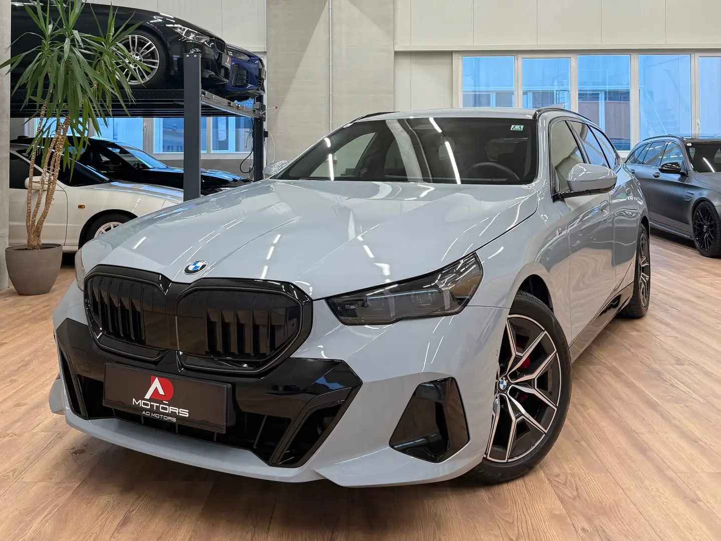 BMW 520 520 d xDrive M Sport Gris - 1