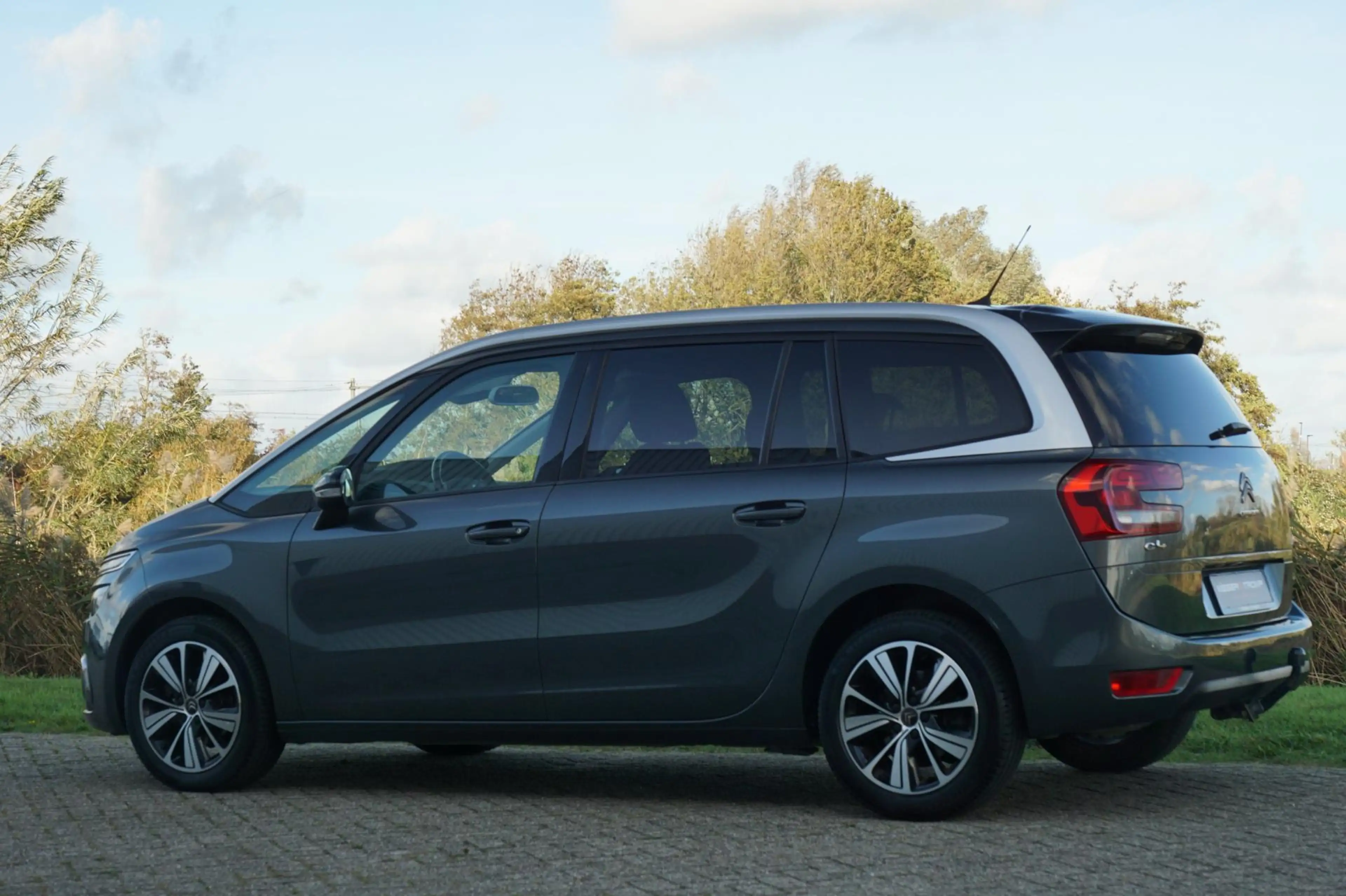 Citroen Grand C4 Picasso 1.2 PureTech 130pk 7persoons Business - Gris Shark — photo 11