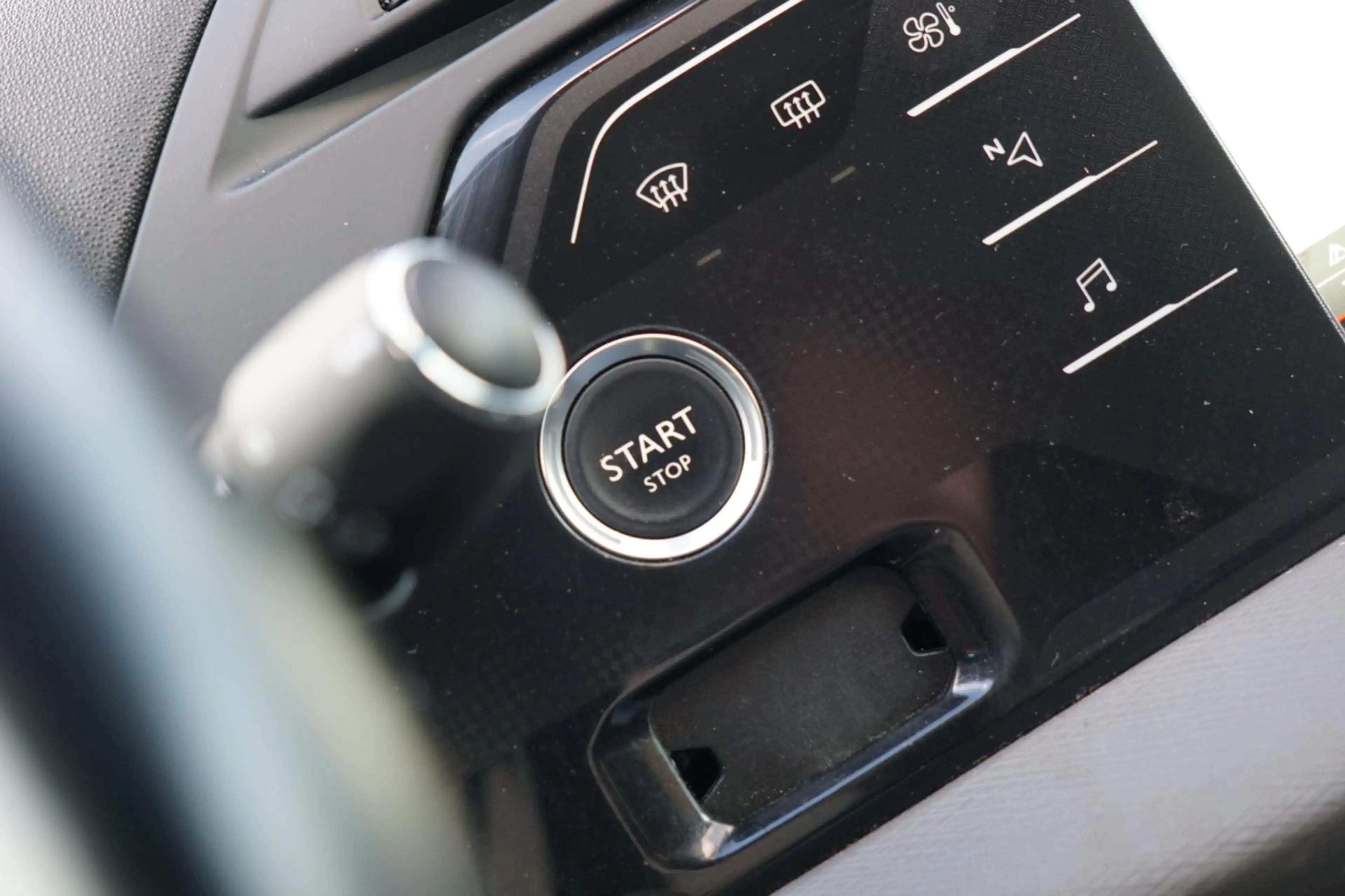 Citroen Grand C4 Picasso 1.2 PureTech 130pk 7persoons Business - Gris Shark — photo 25