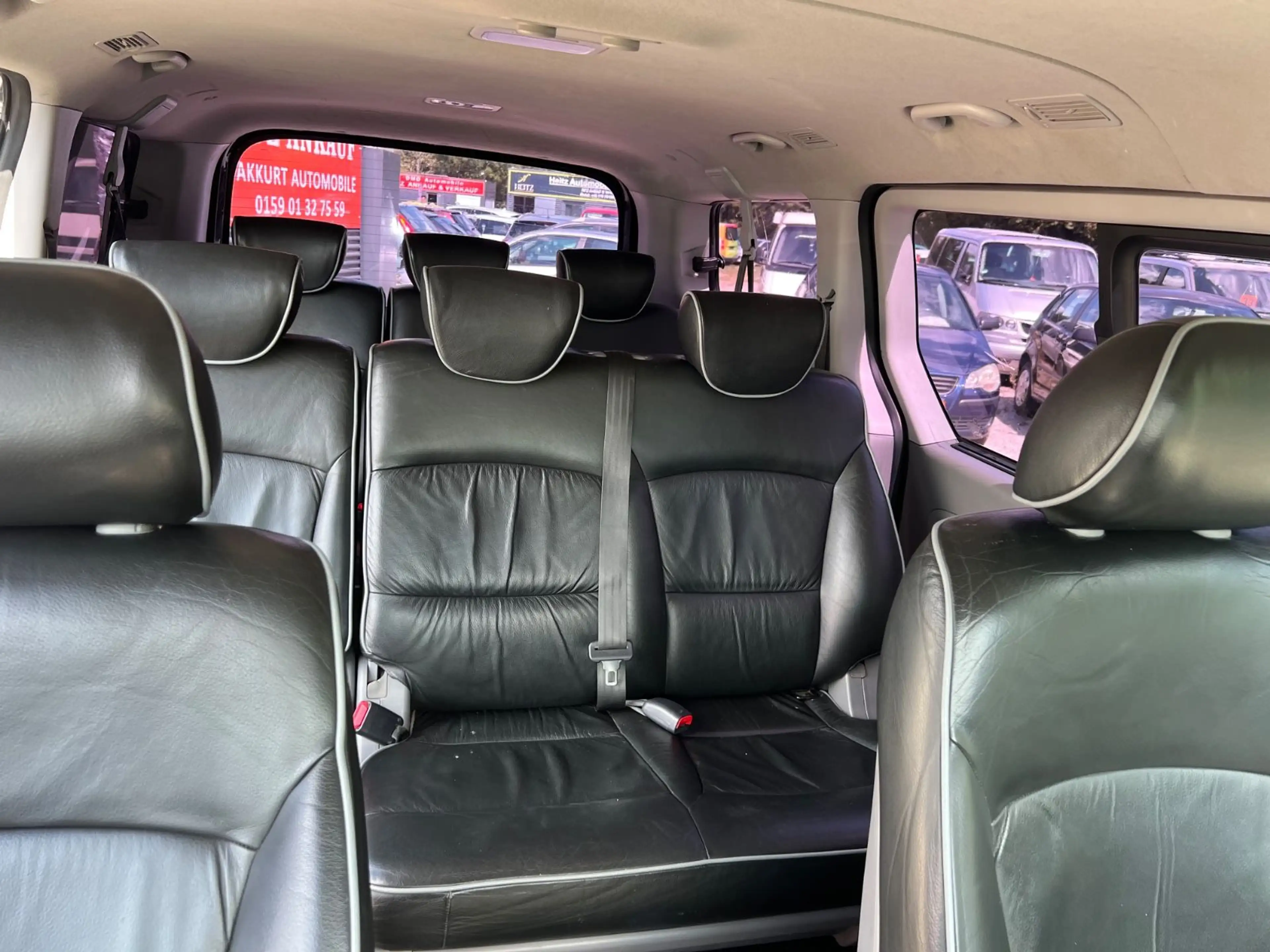 Hyundai H-1 Travel Premium-8 Sitzer-Automatik- TÜV 08.27 — photo 28
