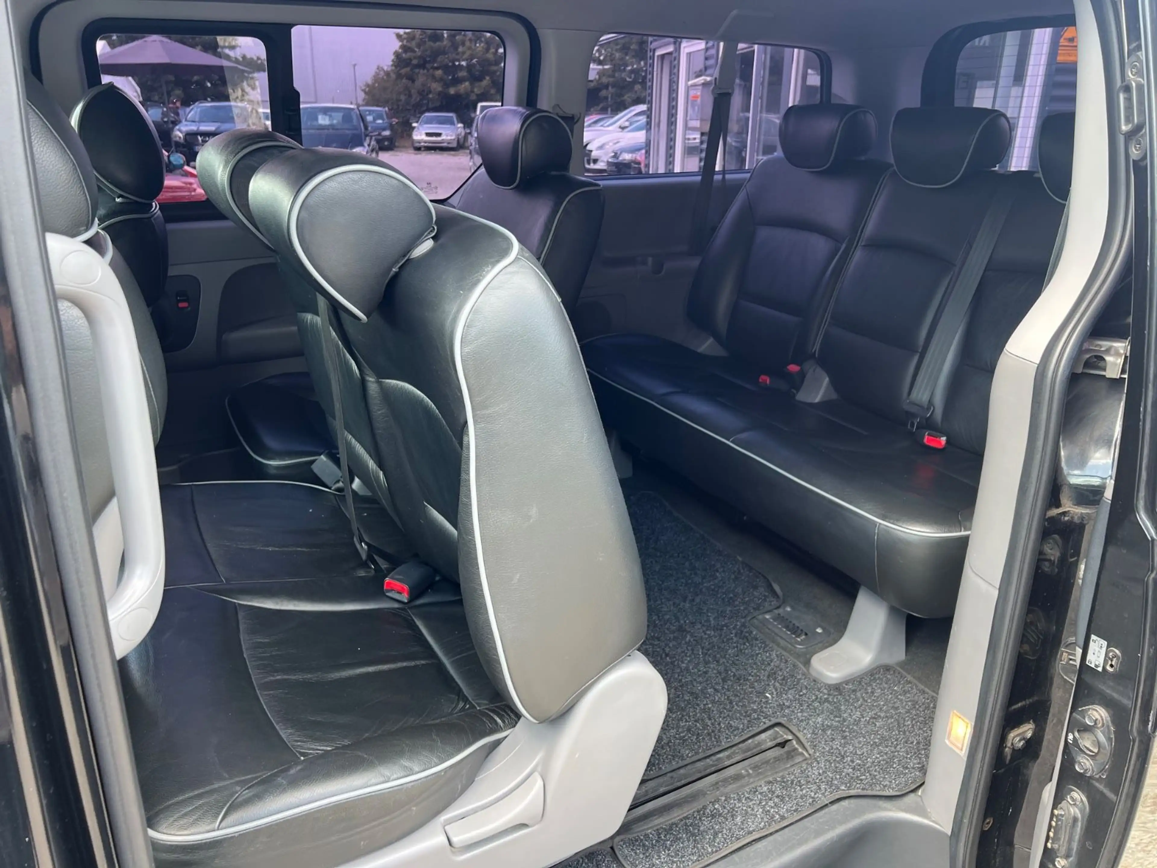 Hyundai H-1 Travel Premium-8 Sitzer-Automatik- TÜV 08.27 — photo 13