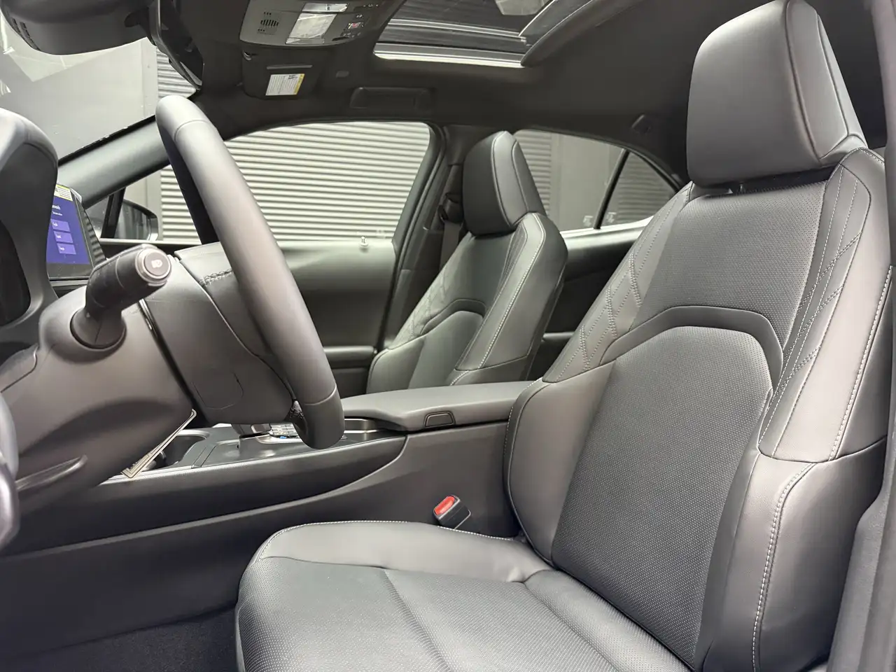 Lexus UX снимка Lexus UX