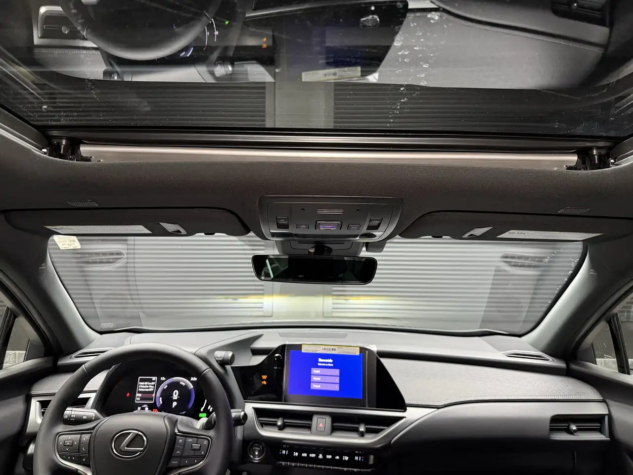 Lexus UX снимка Lexus UX