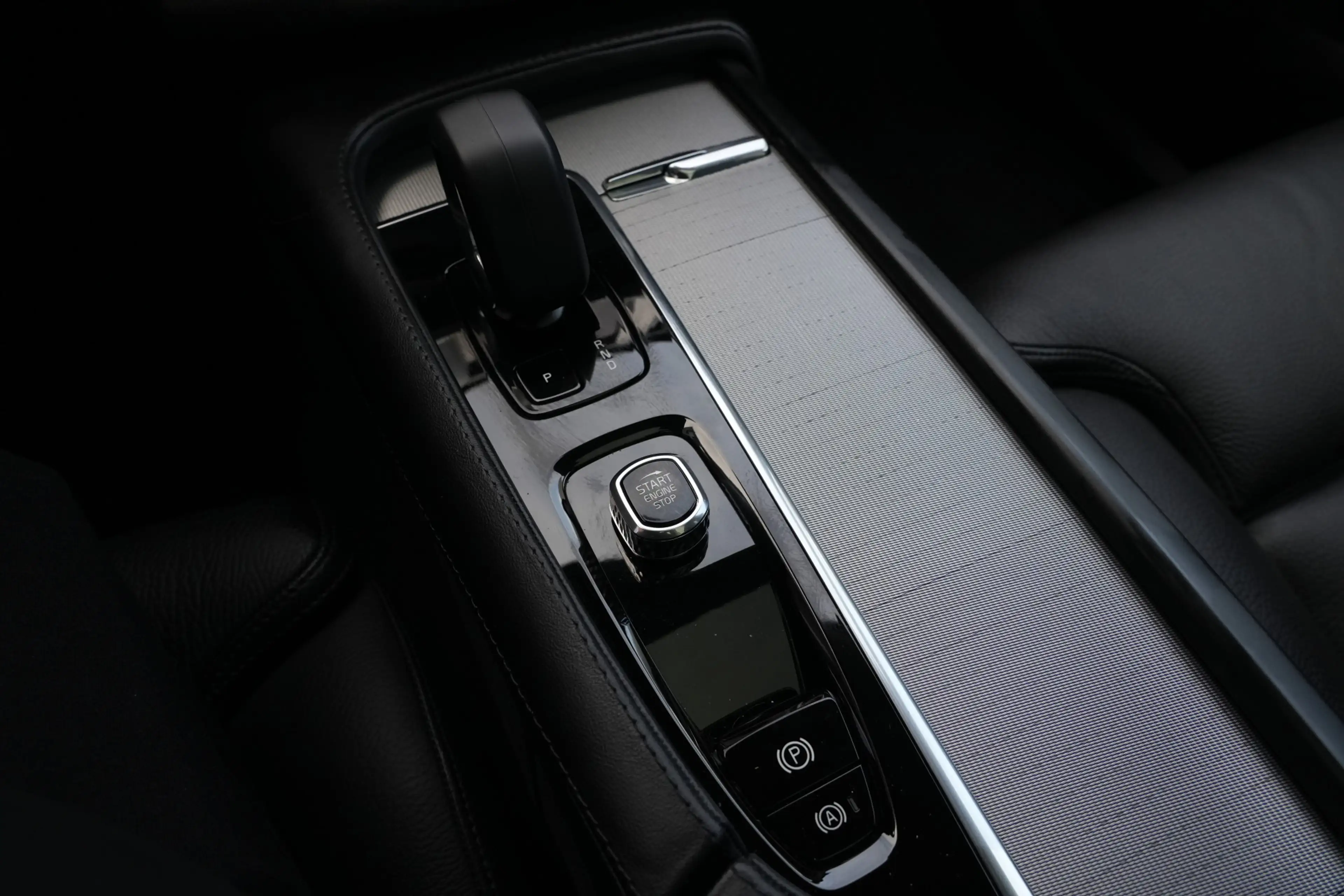 Volvo XC90 2.0 T8 Recharge AWD Plus Bright | 455 PK | Panoram — photo 13