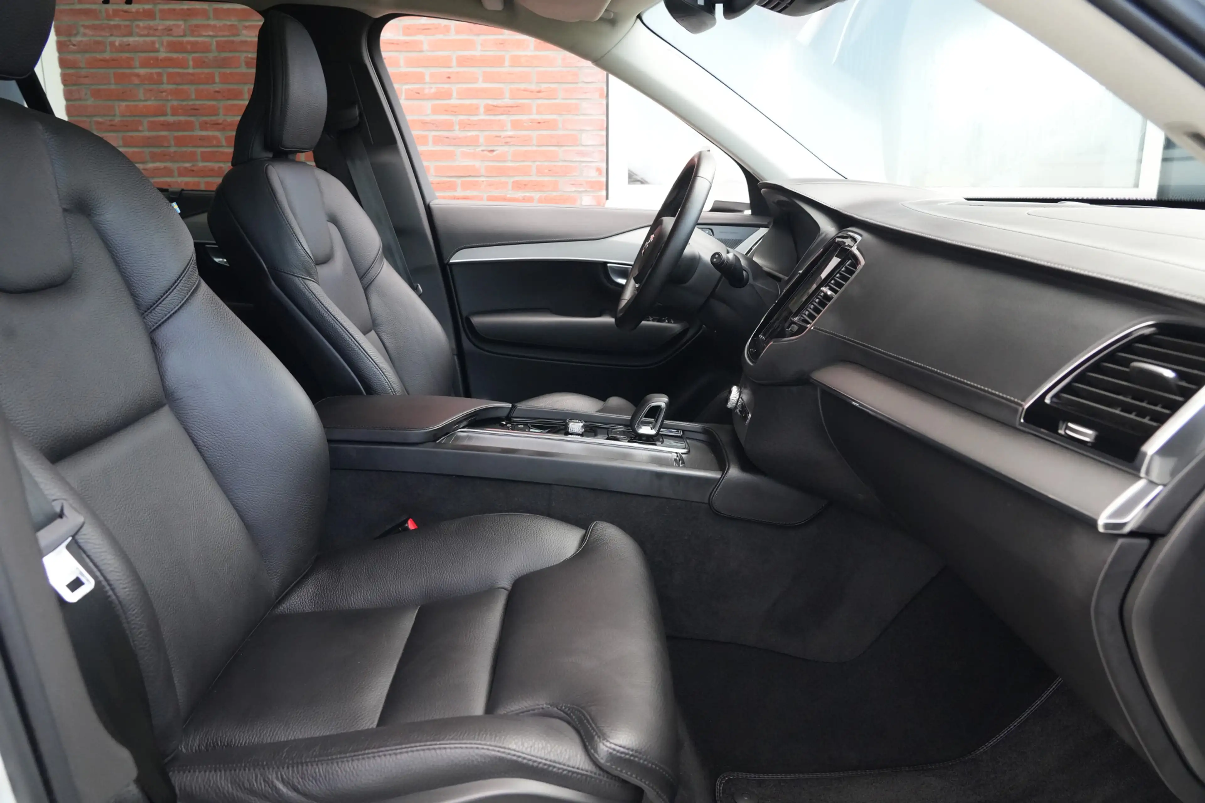 Volvo XC90 2.0 T8 Recharge AWD Plus Bright | 455 PK | Panoram — photo 9