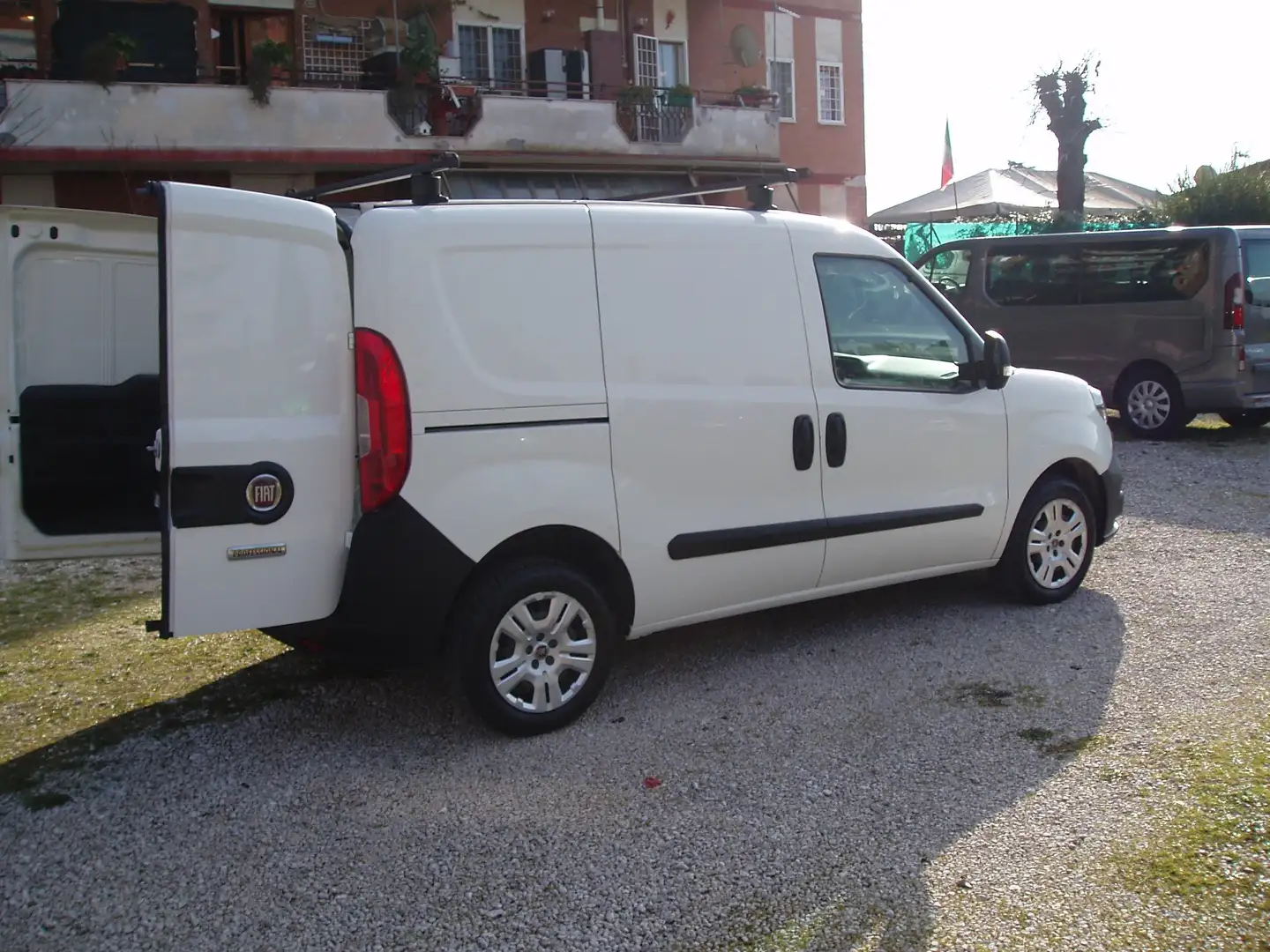 Fiat Doblo 1.3 95 cv CARGO (FINANZIAMENTO NON OBBLIGATORIO) Bianco - 2