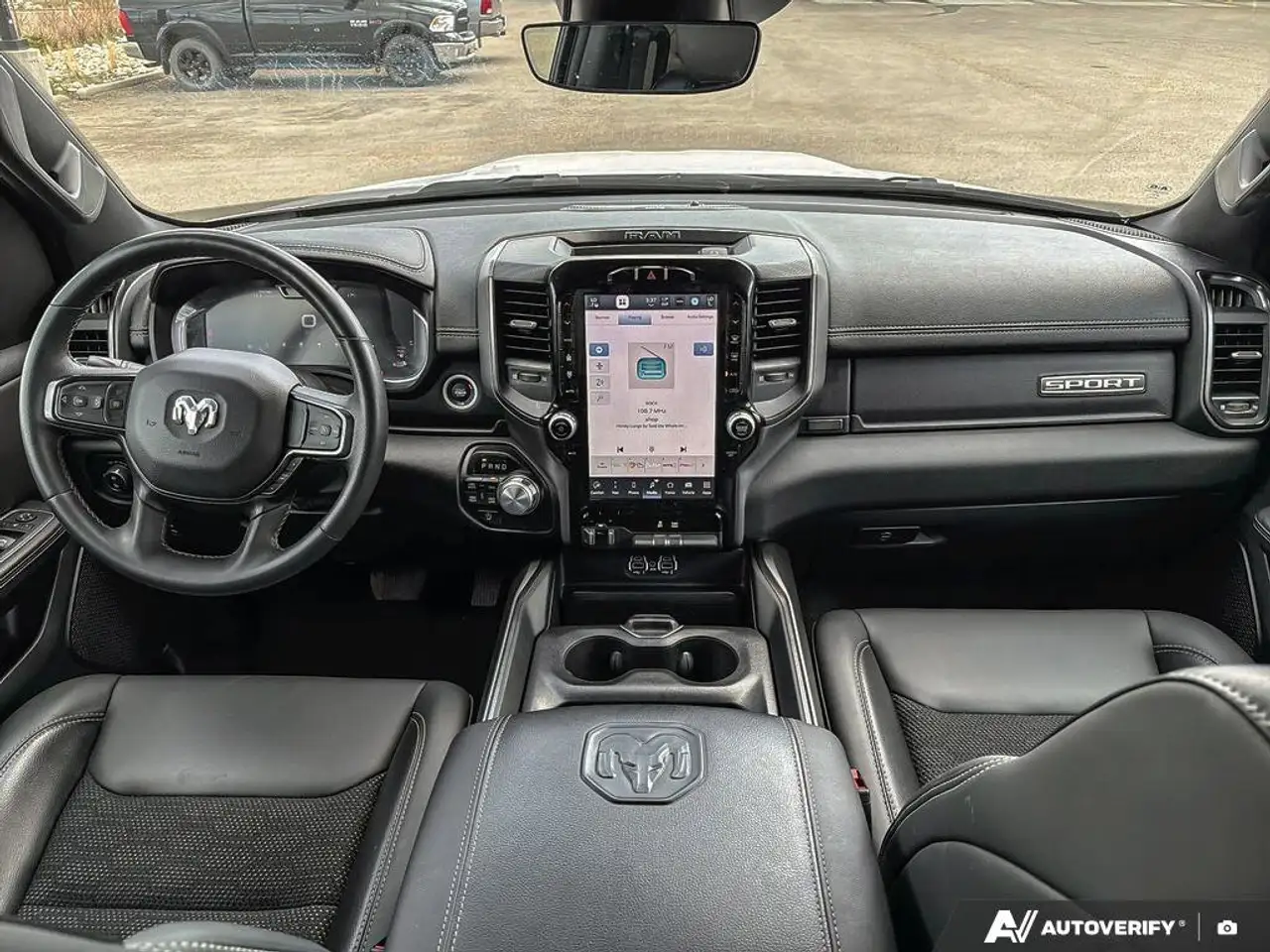 RAM 1500 снимка RAM 1500