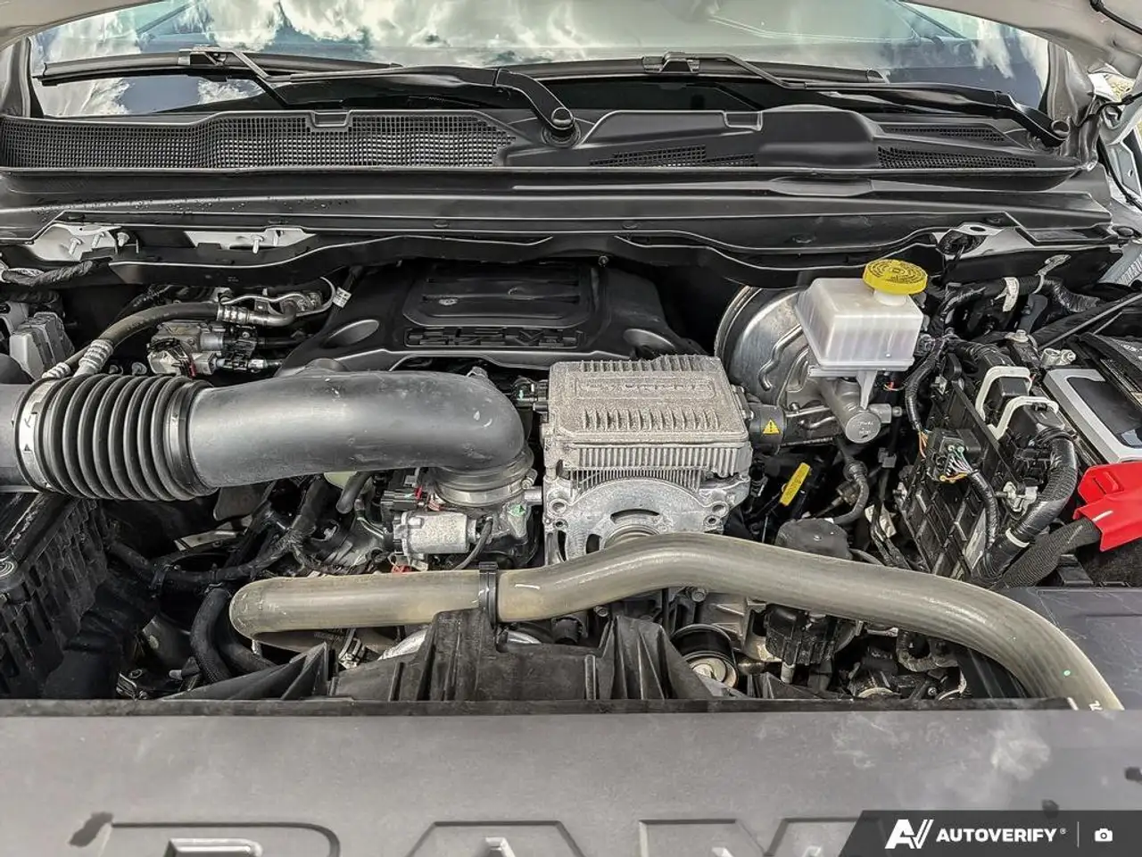 RAM 1500 снимка RAM 1500
