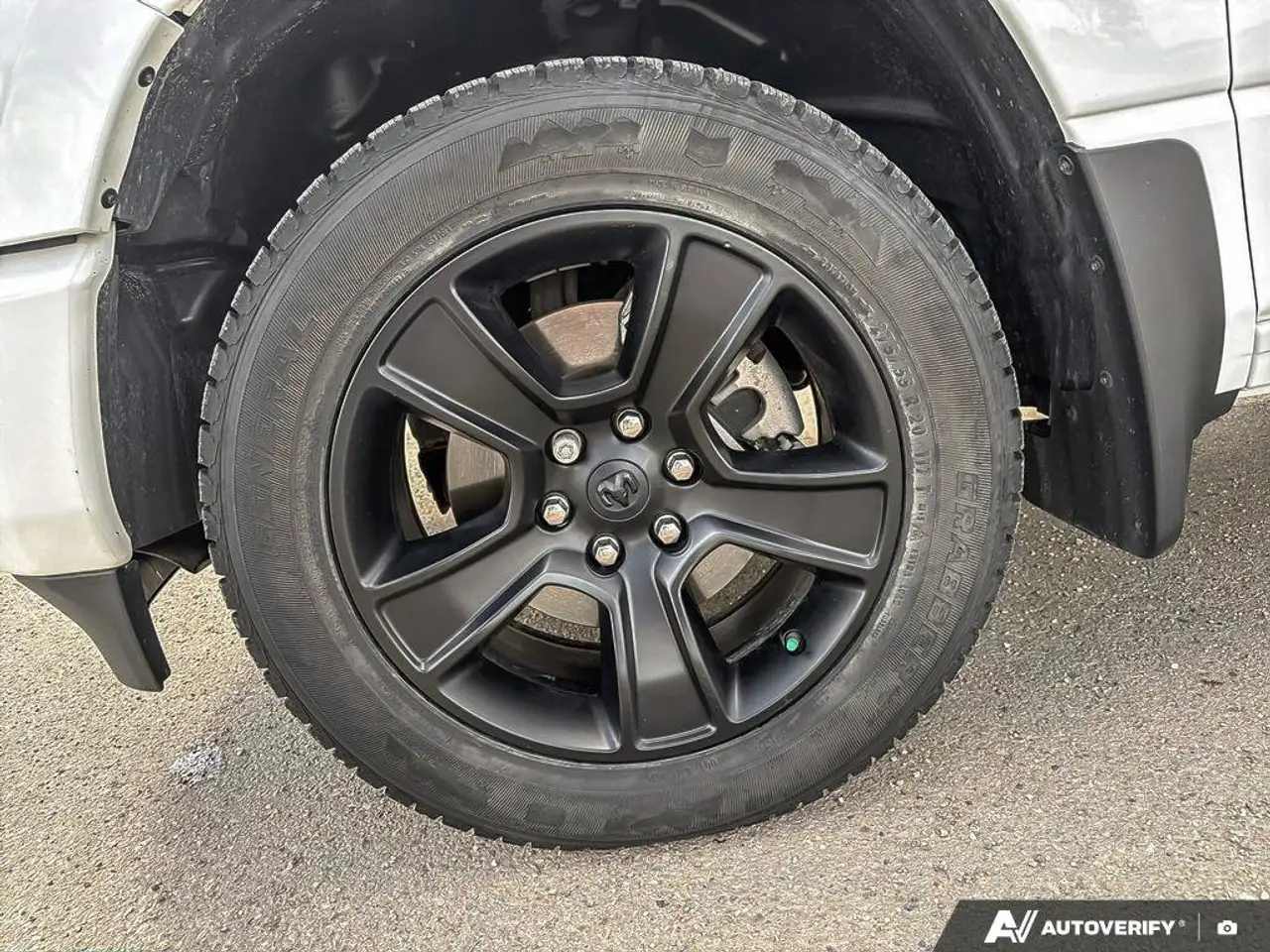 RAM 1500 снимка RAM 1500