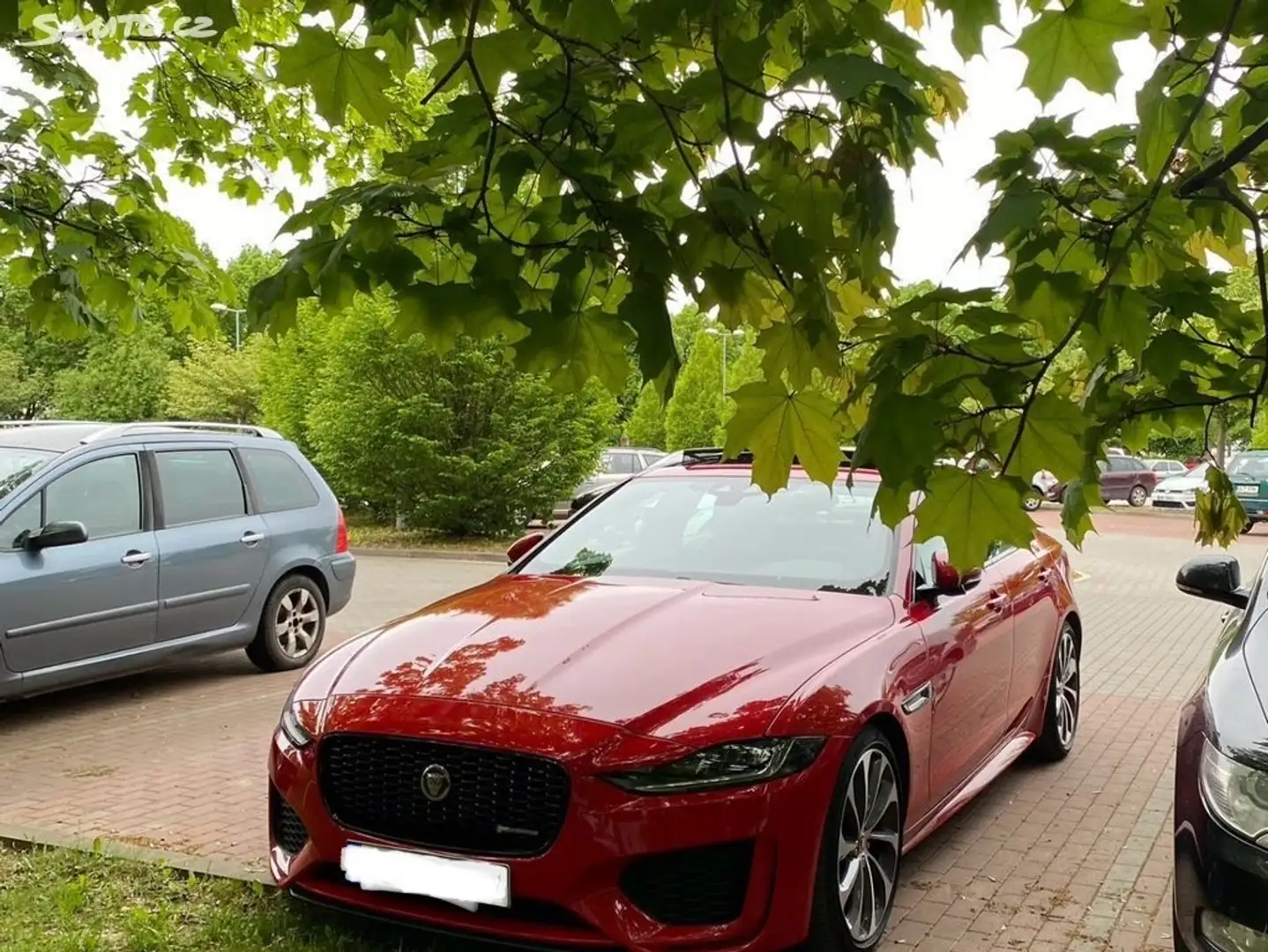 Jaguar XE 2.0 D - 180 ch BVA R-Sport - 1