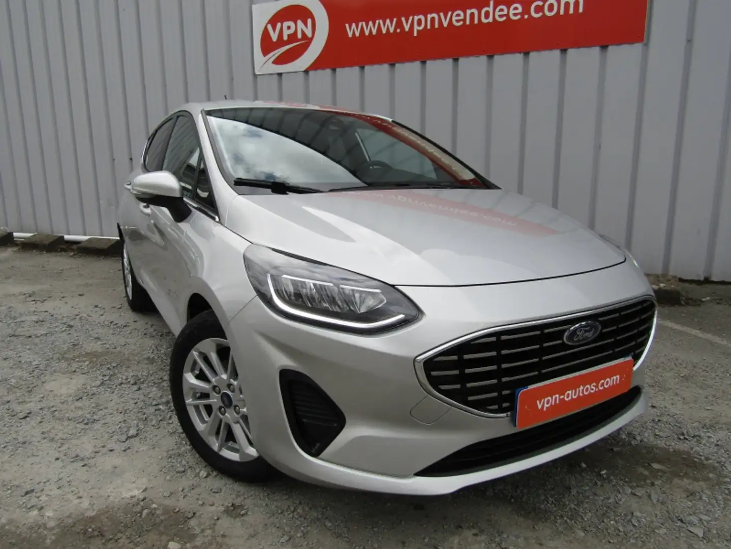 Ford Fiesta 1.1 75ch Titanium Business 5p Gris - 2
