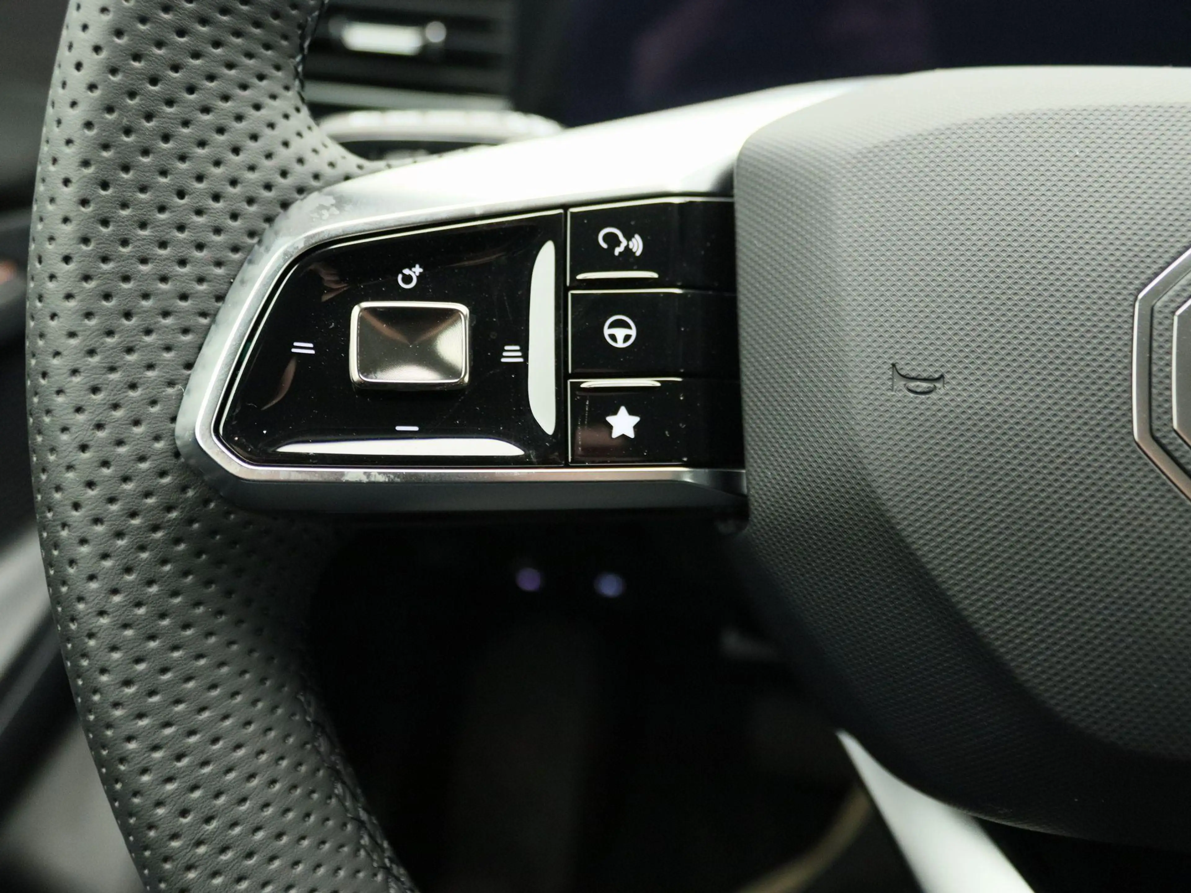 MG HS 1.5 PHEV Aut. Luxury | 360 Camera | Memory seats v — photo 15