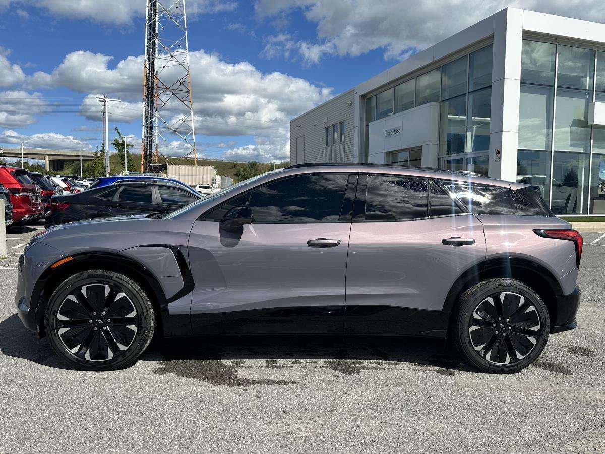 2025 Chevrolet Blazer RS AWD — photo 1