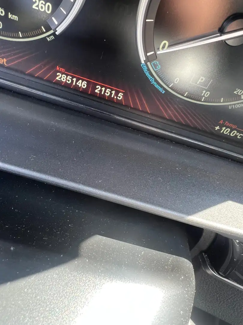 BMW 520 520d Touring Österreich-Paket Aut. Österreich-Paket Weiß - 2