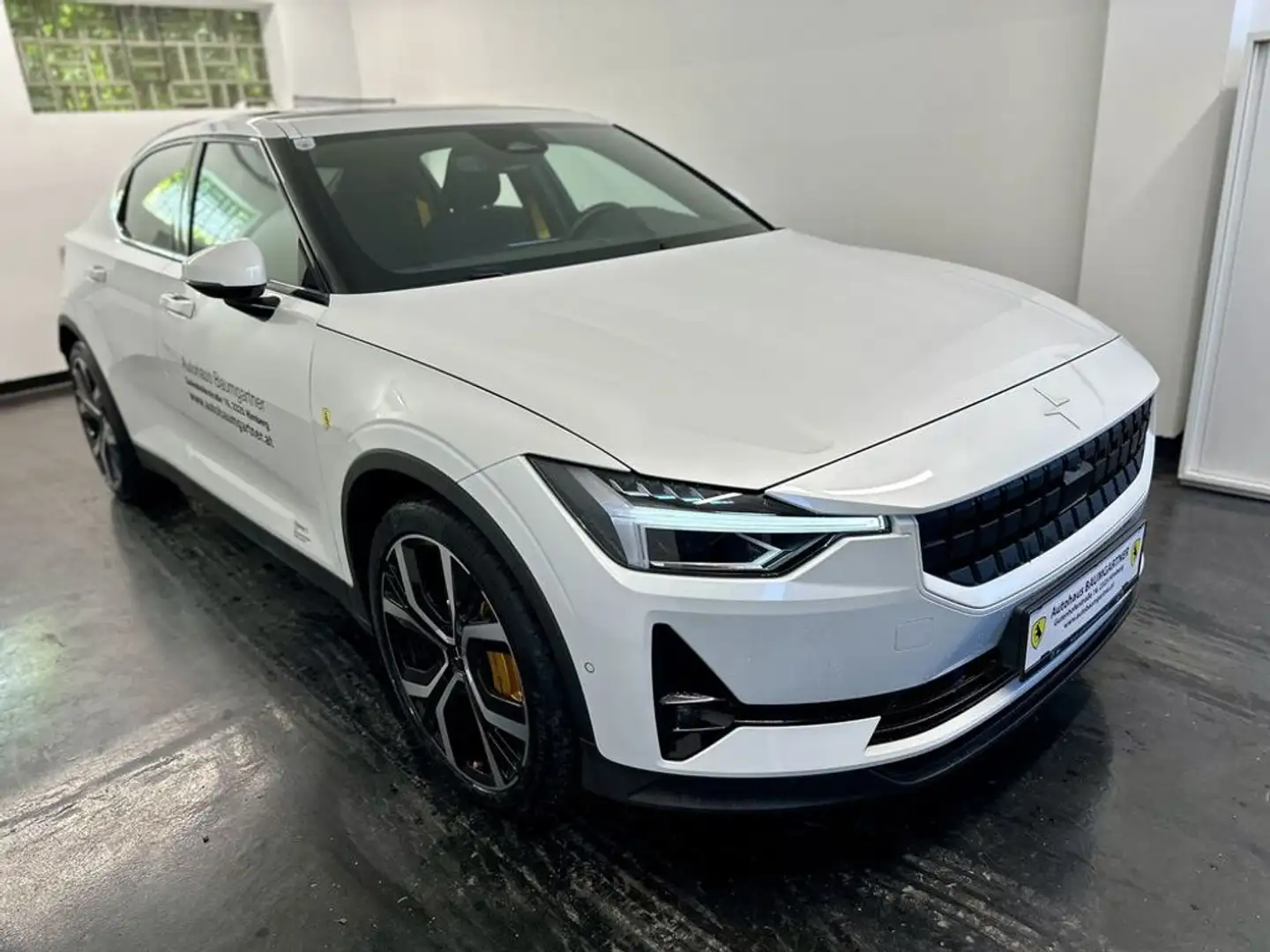 Polestar 2 AWD Long Range Dual Performance 476PS Weiß - 2
