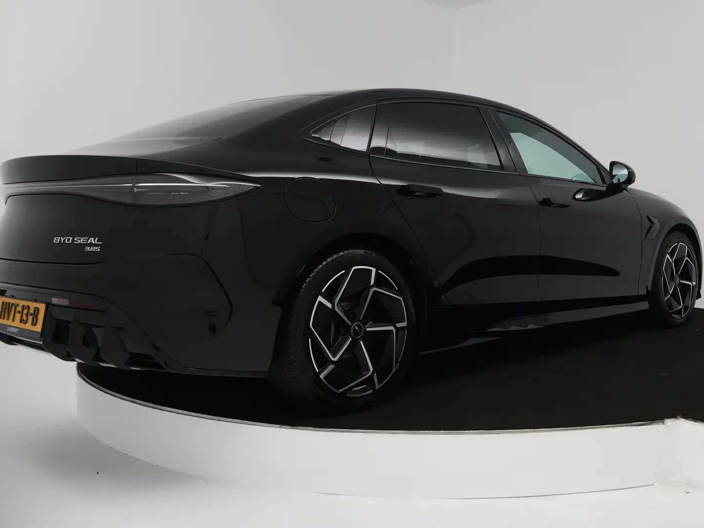 BYD Seal Excellence AWD 82.5 kWh | Nieuw & Direct leverbaar Noir - 2
