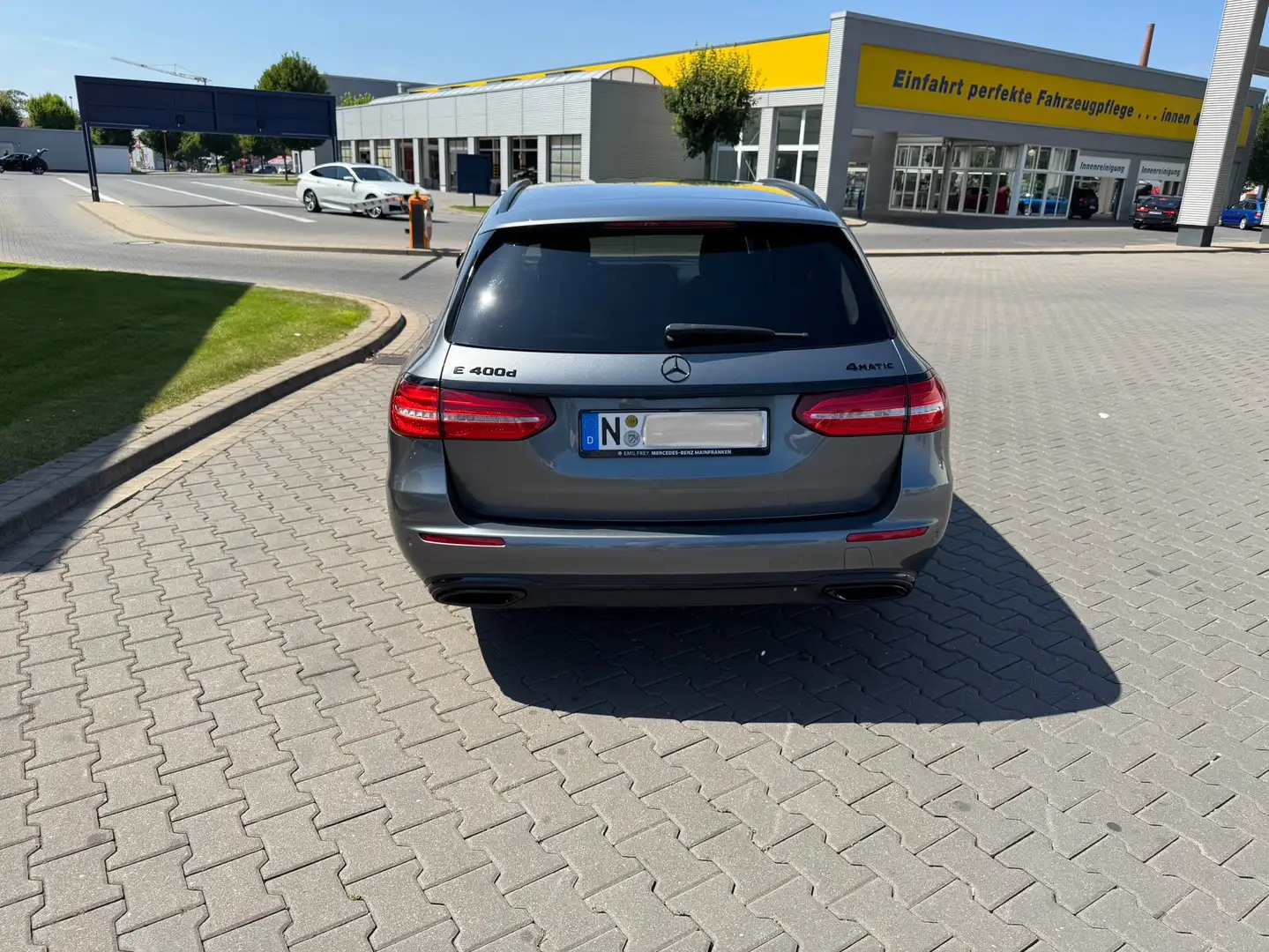 Mercedes-Benz E 400 4Matic T Night mit Garantie - 2