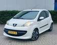 Peugeot 107 1.0 12V 68PK 3D XR Wit - thumbnail 1