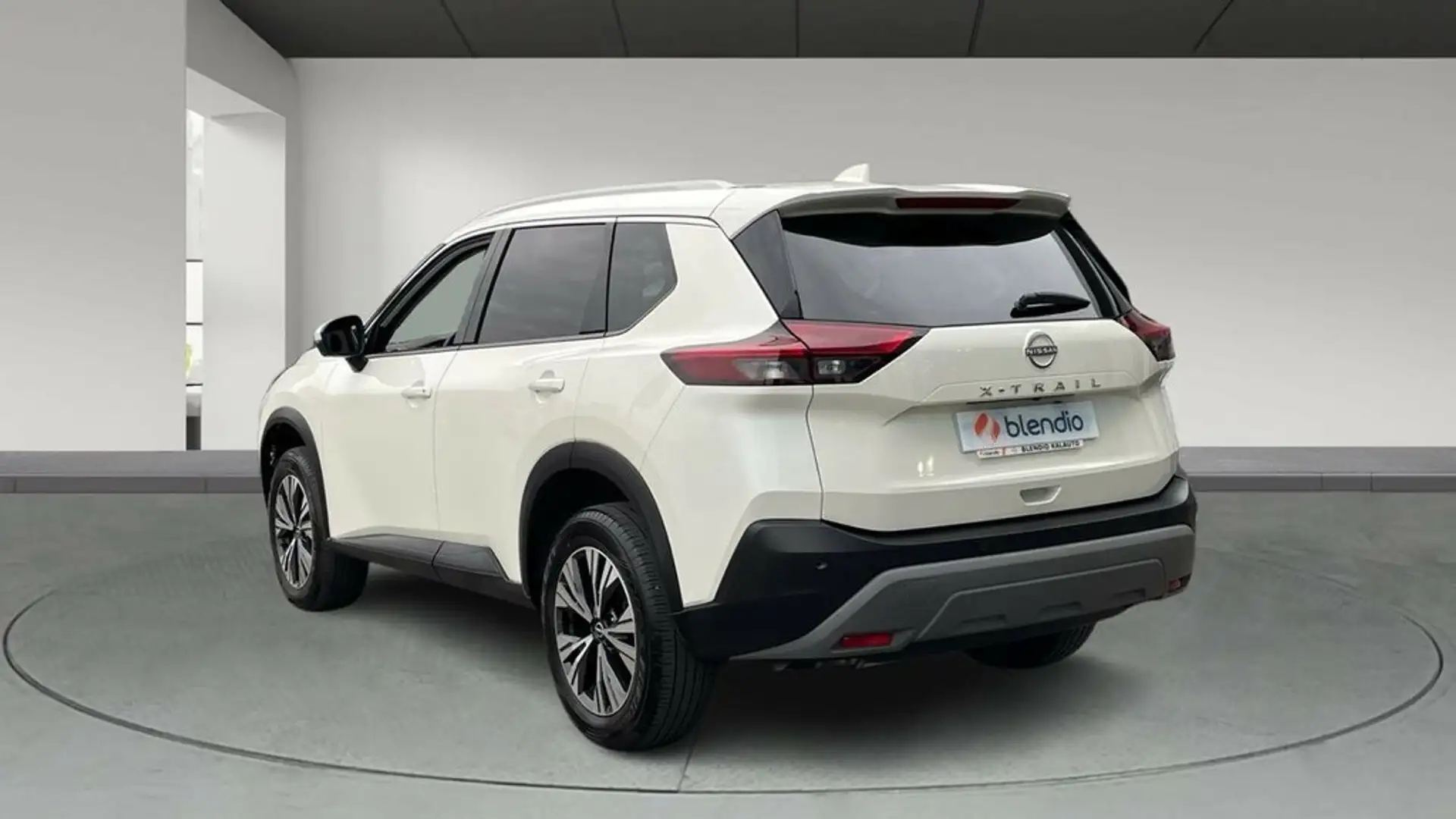 Nissan X-Trail 1.5T MHEV 120KW CVT N-CONNECTA 163 5P Weiß - 2
