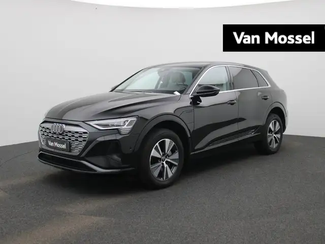Audi Q8 e-tron 55 Quattro Advanced 408 PK | Navigatie | Adaptive