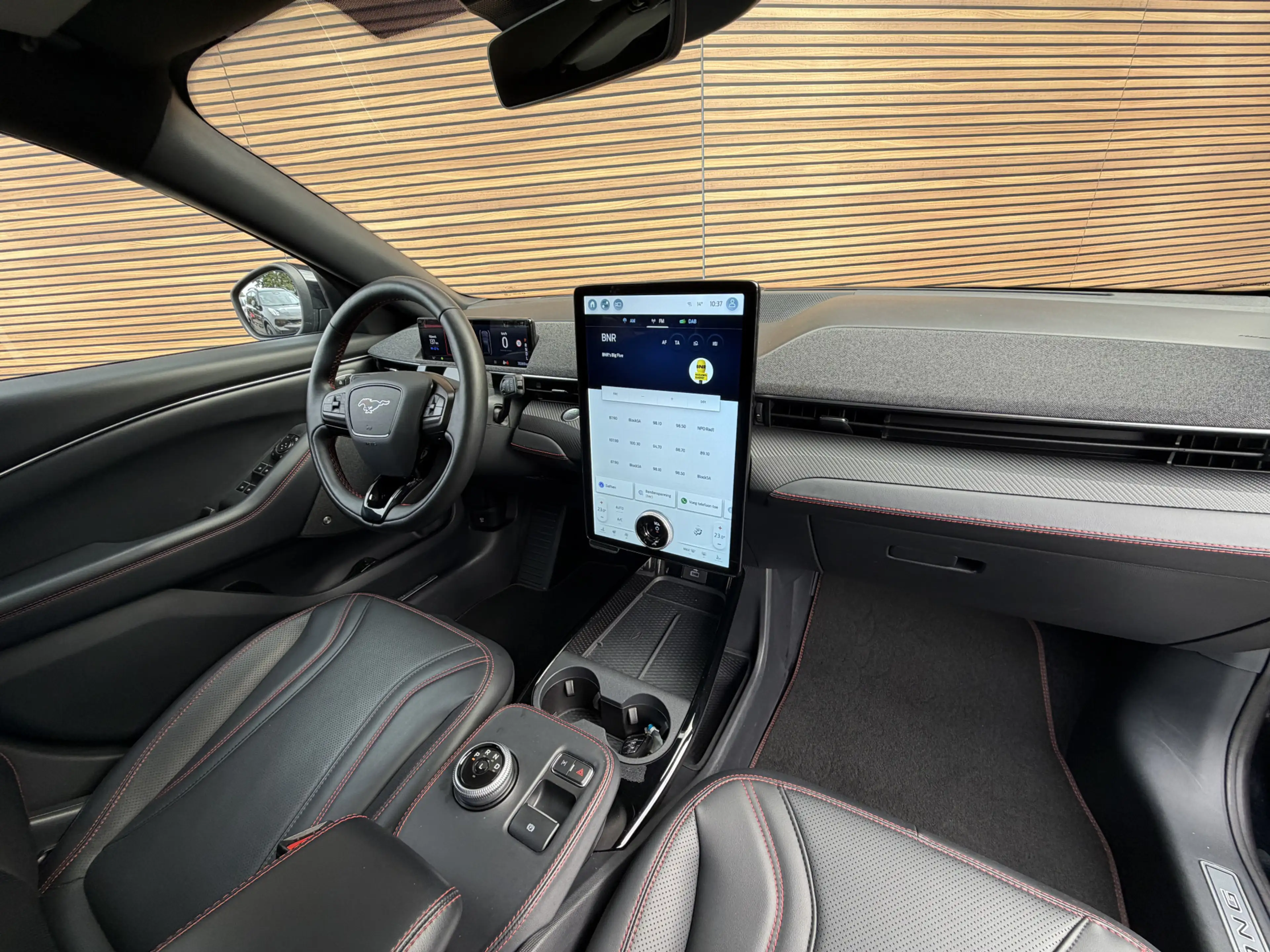 Ford Mustang Mach-E AWD 75 kWh Panoramadak / Trekhaak / SOH 95% — photo 18