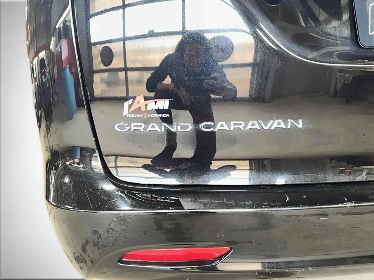 Chrysler Grand Caravan снимка Chrysler Grand Caravan