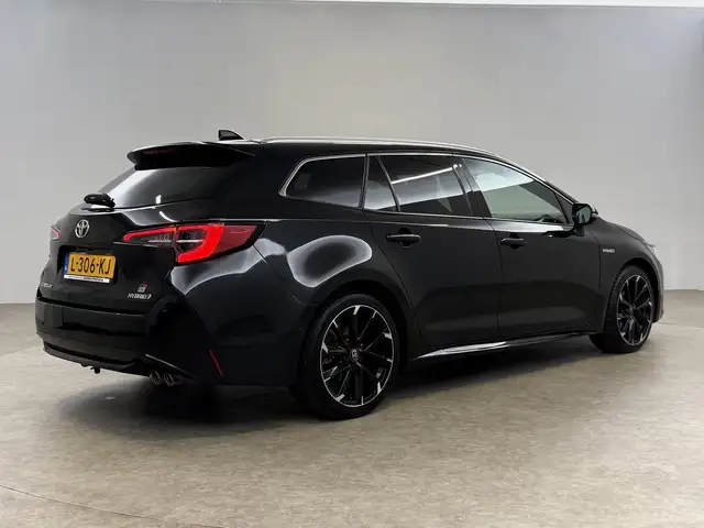 Toyota Corolla view 12