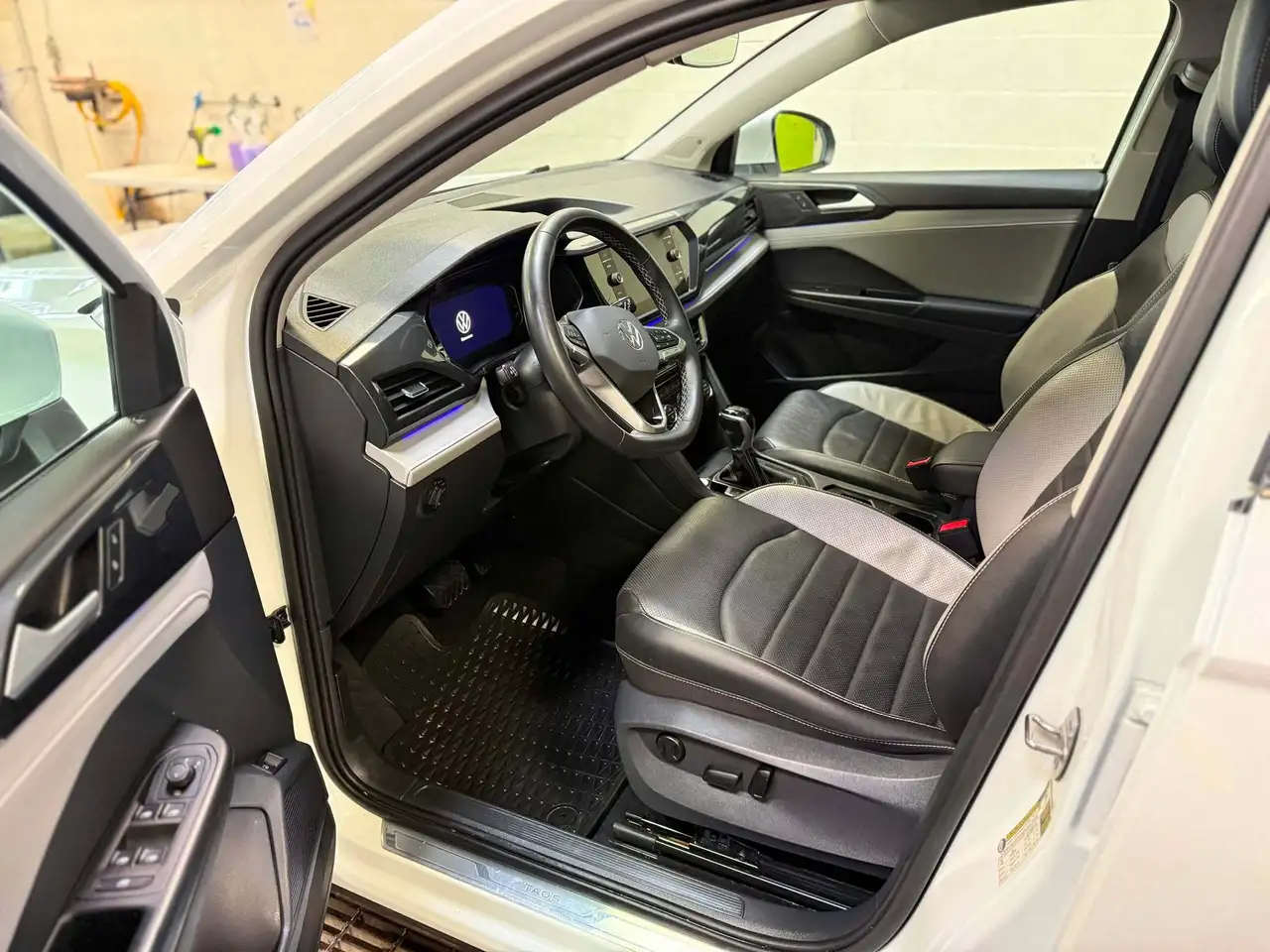 Volkswagen Taos снимка Volkswagen Taos