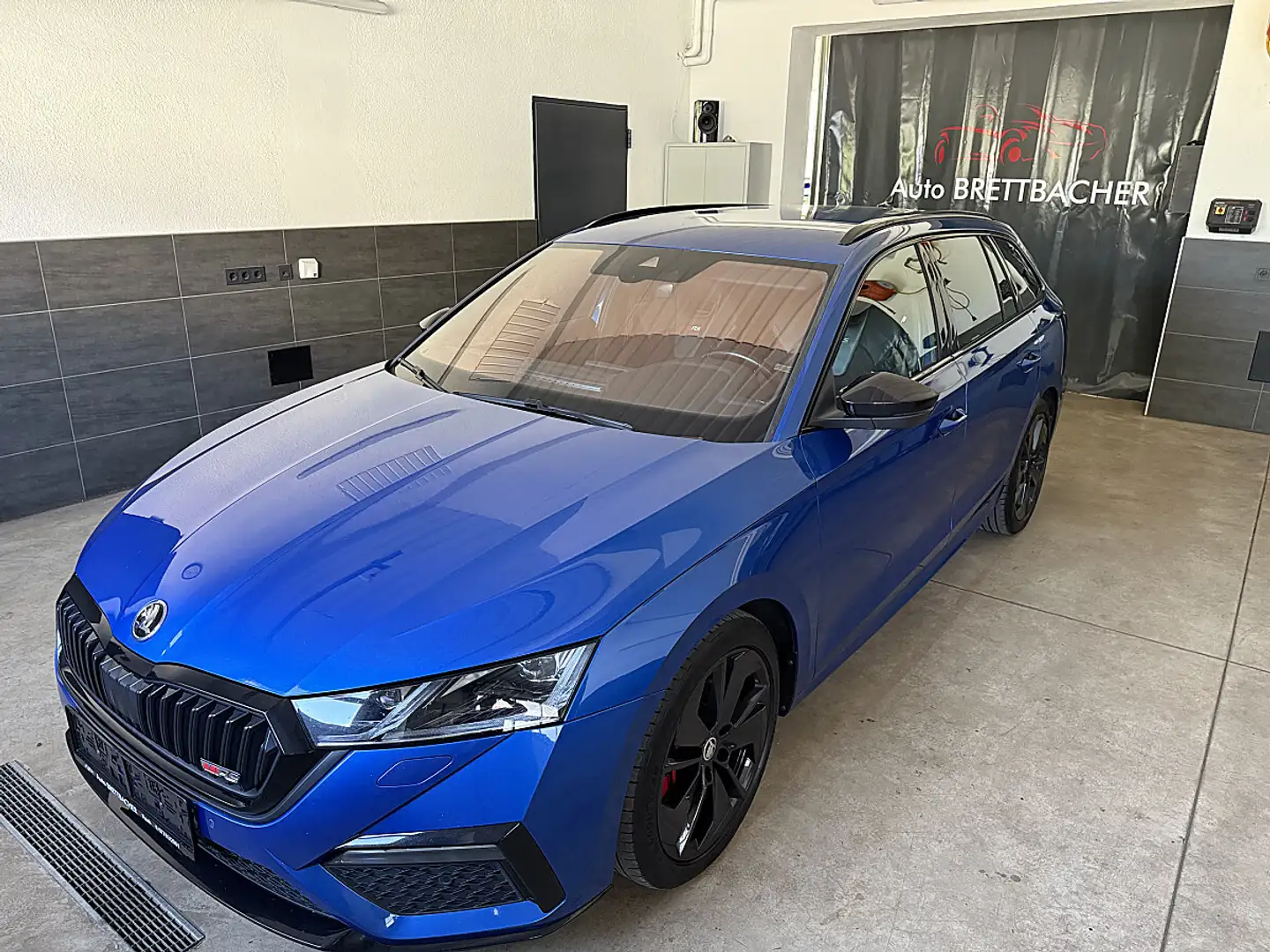 Skoda Octavia Combi 2,0 TDI RS DSG *LED*AHK*Alcantara* Blau - 1