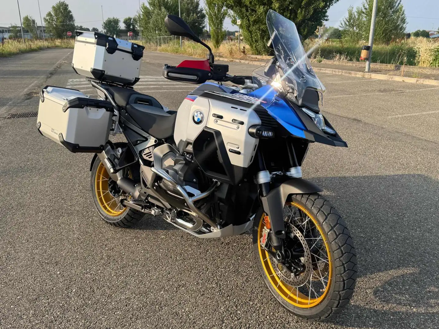 BMW R1300 GS Adventure EXTRA FULL Wit - 2