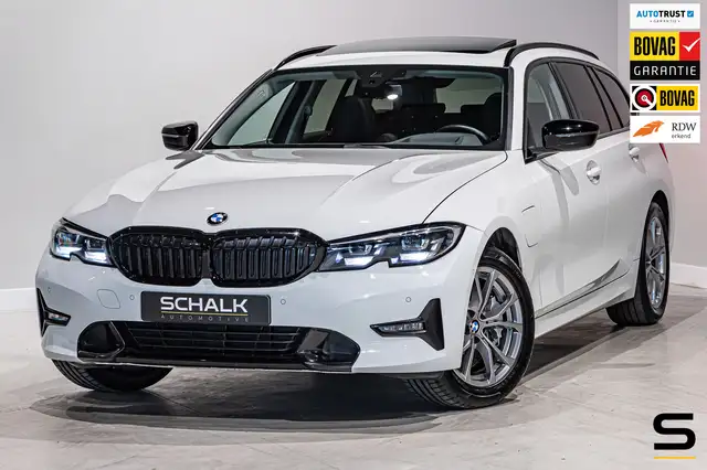 BMW 330 3-serie Touring 330e High Ex|Pano|E-Trekhaak|E-sto
