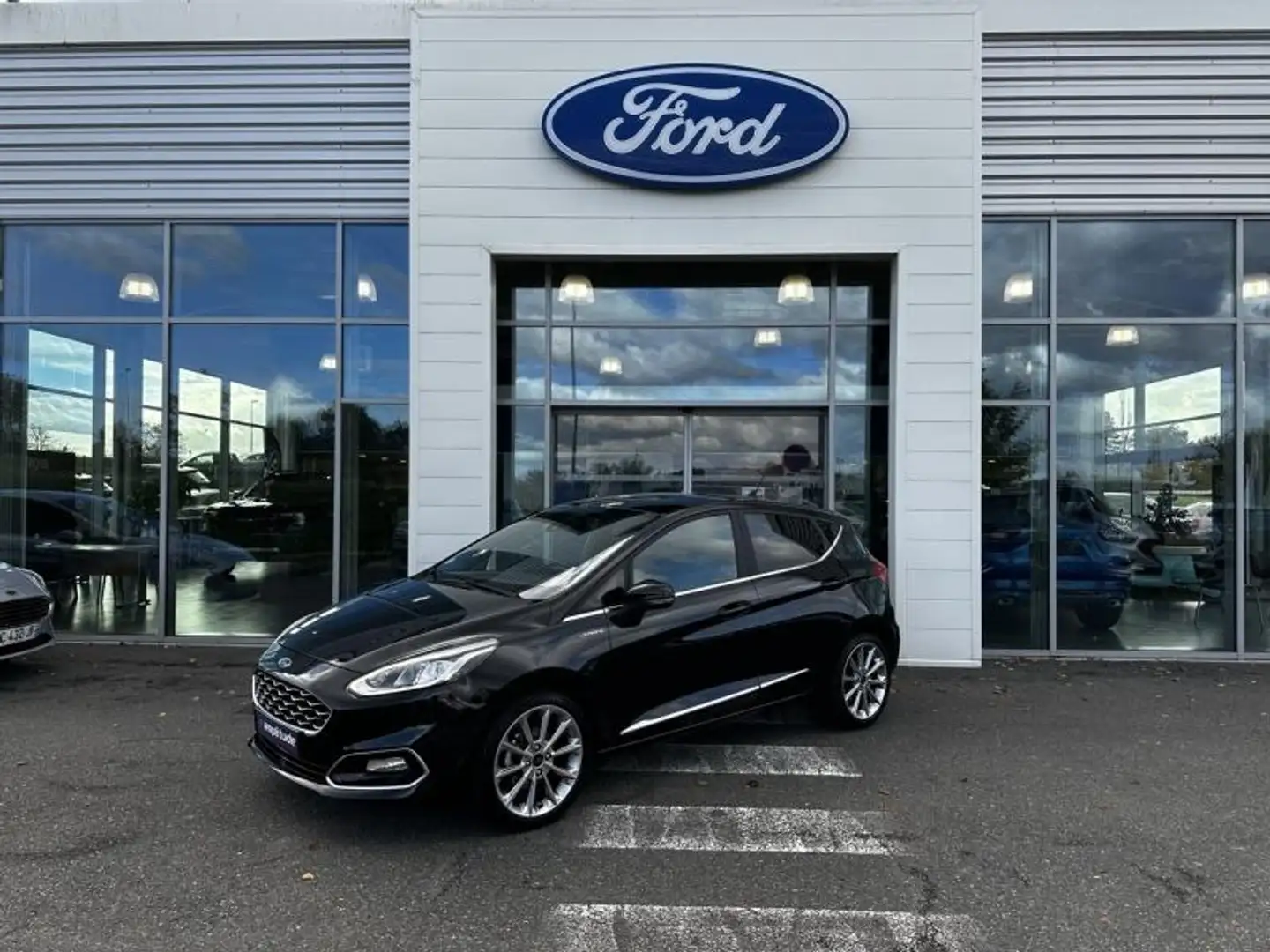 Ford Fiesta 1.0 EcoBoost 100ch Stop\u0026Start Vignale BVA 5p Euro6.2 Noir - 1
