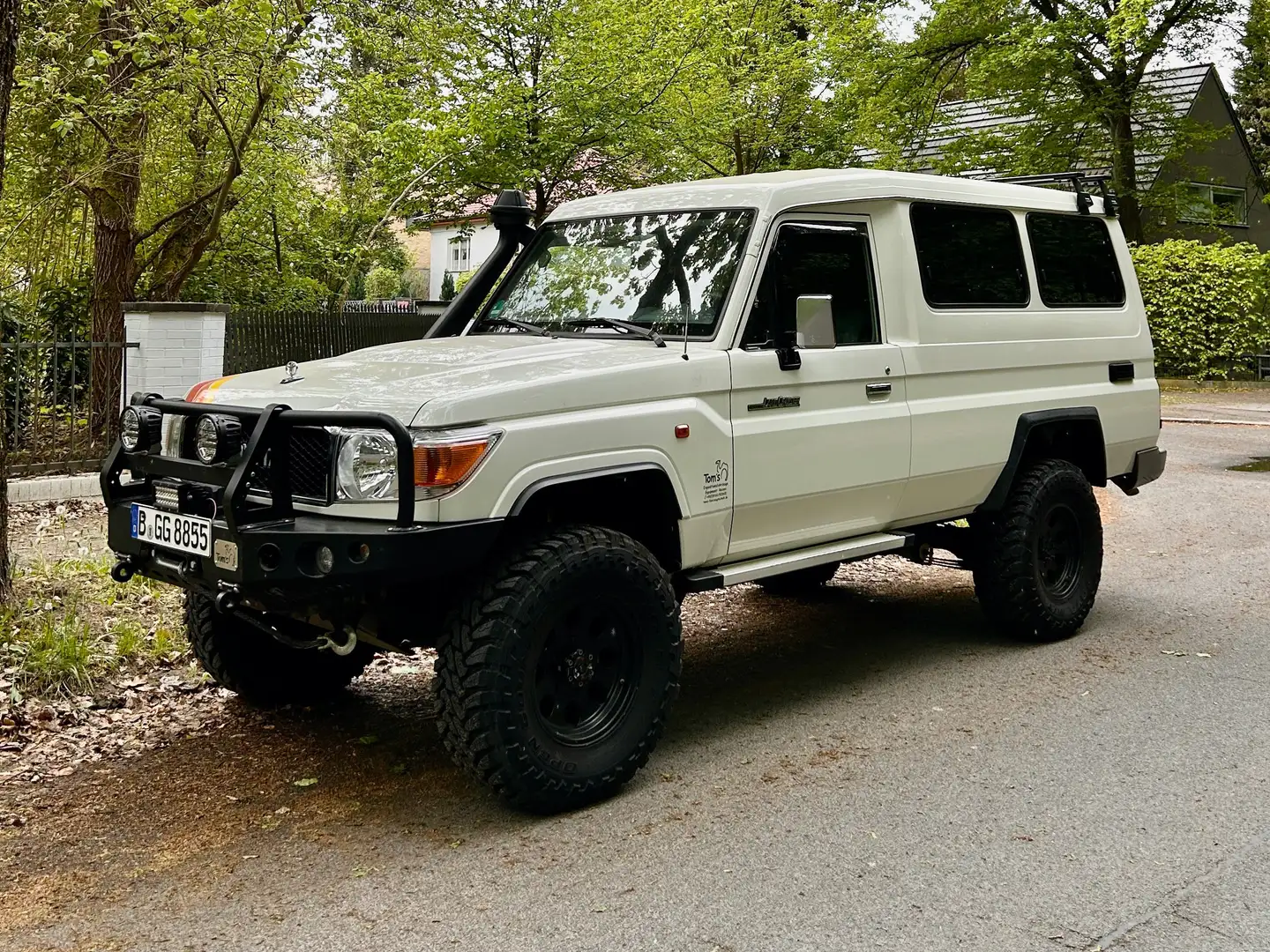 Toyota Land Cruiser GRJ 78 4.0 Benzin Wit - 1