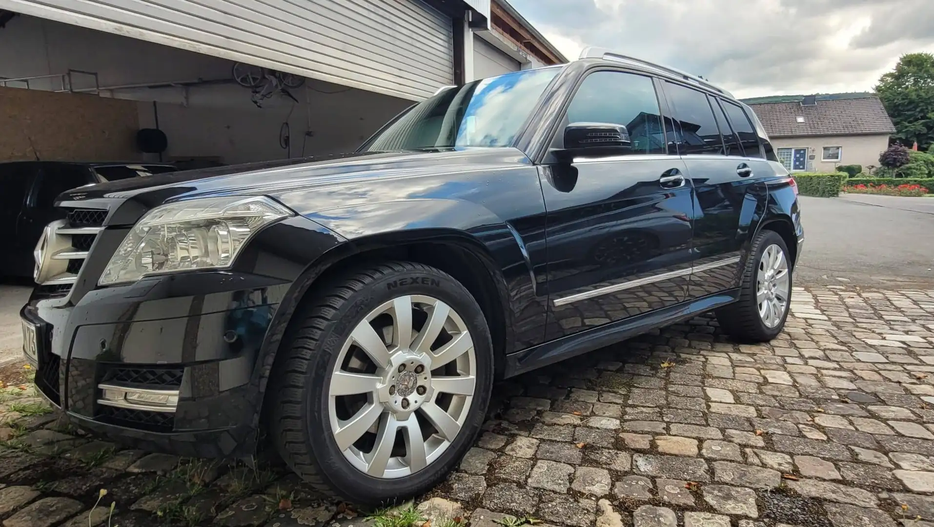 Mercedes-Benz GLK 350 GLK 350 CDI DPF 4Matic 7G-TRONIC Schwarz - 1