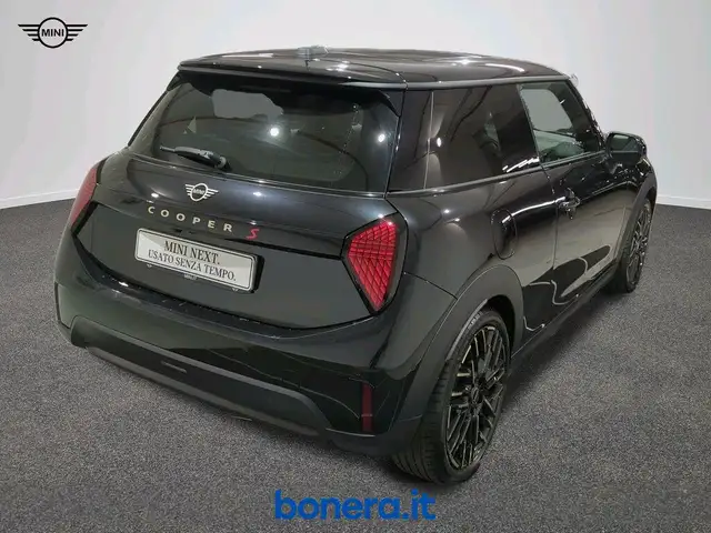 Mini Cooper Cooper view 4