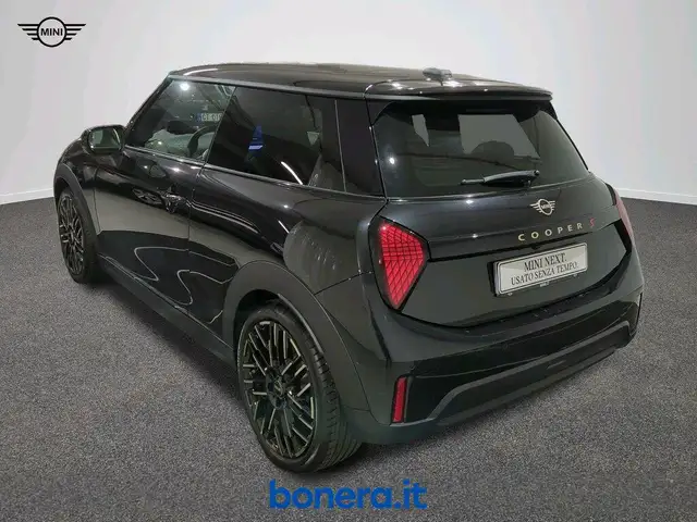 Mini Cooper Cooper view 5