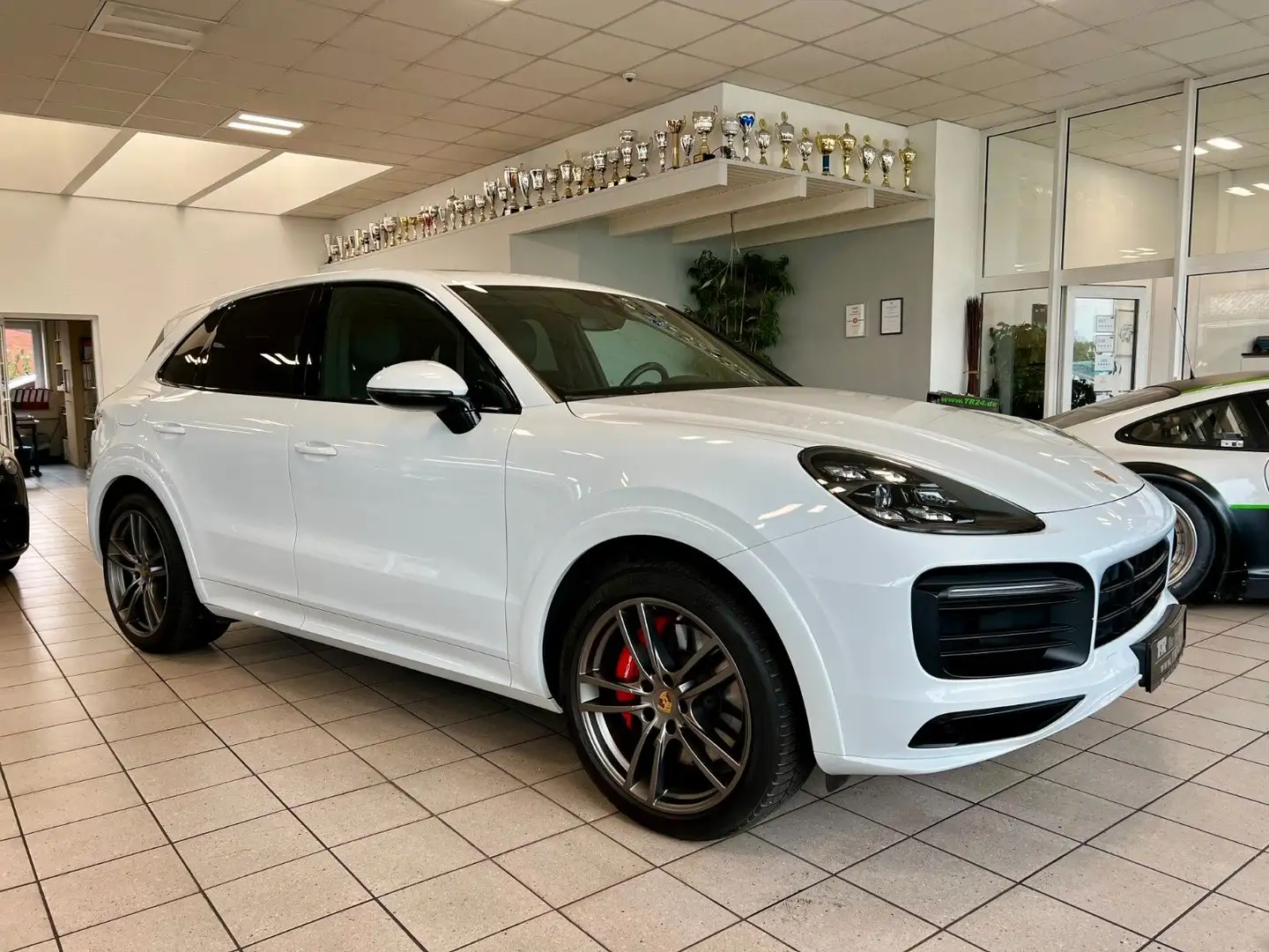 Porsche Cayenne GTS Panorama, AHK, 21Zoll, SportChrono Blanc - 1