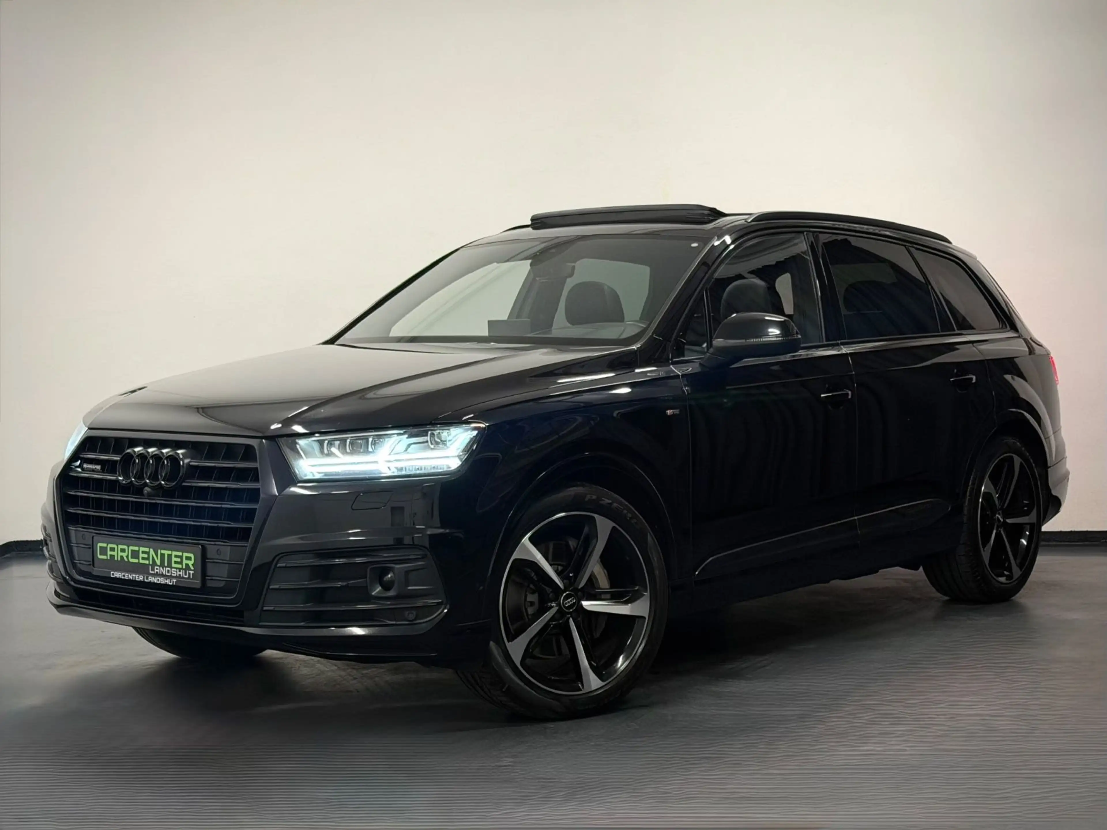 Audi Q7 50 TDI 3x S-LINE 7-SITZ/PANO/AHK/360/QUATTRO