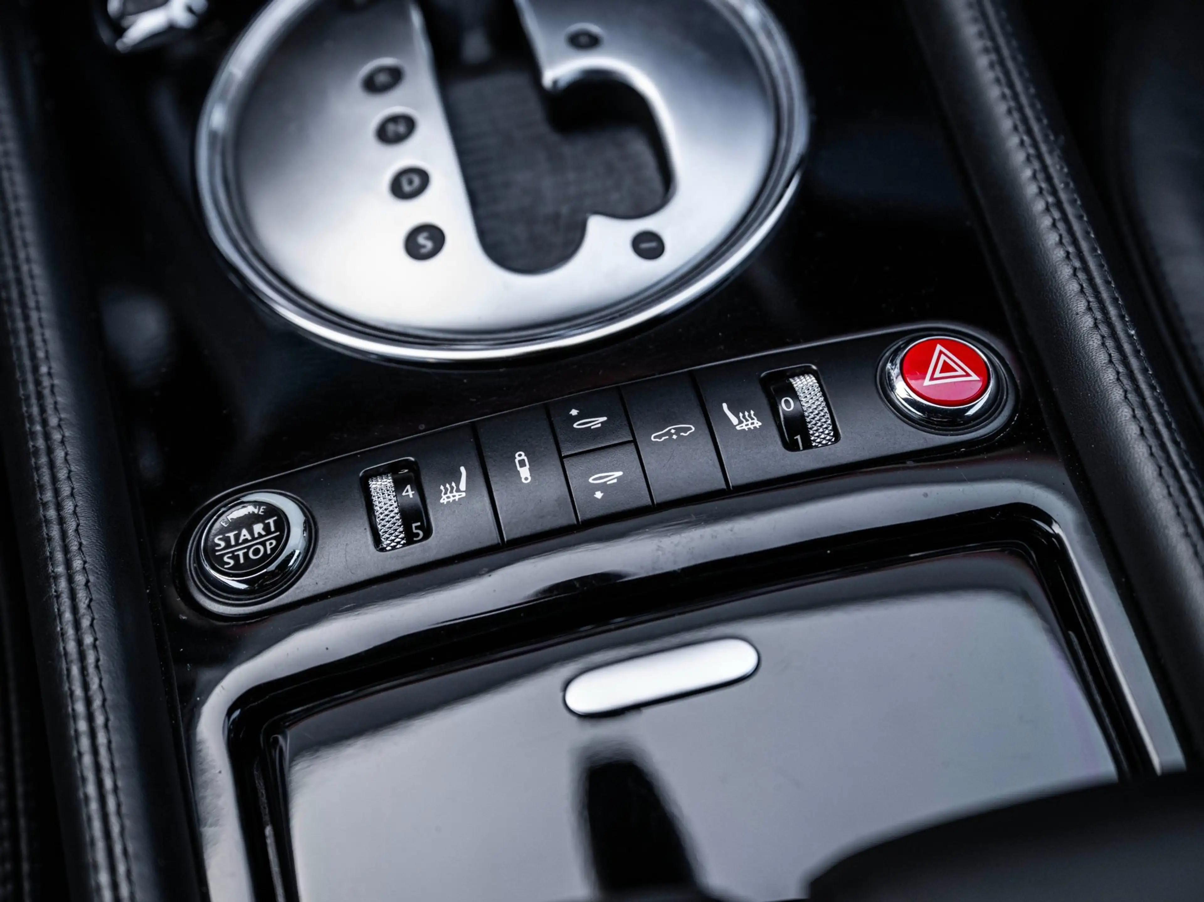 Bentley Continental GT 6.0 W12 — photo 10