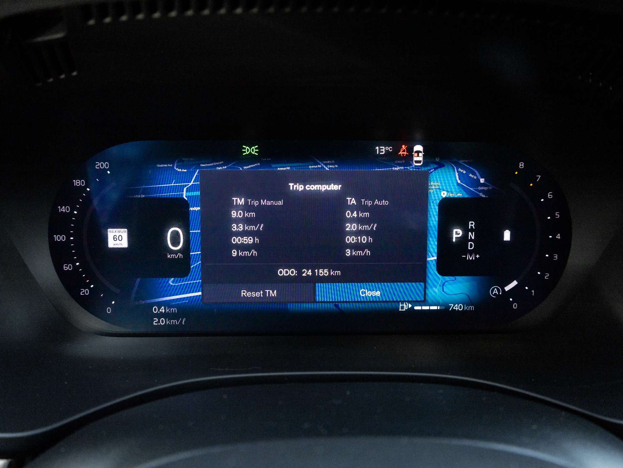 2025 Volvo XC60 B5 AWD Plus Dark Theme thumb 9